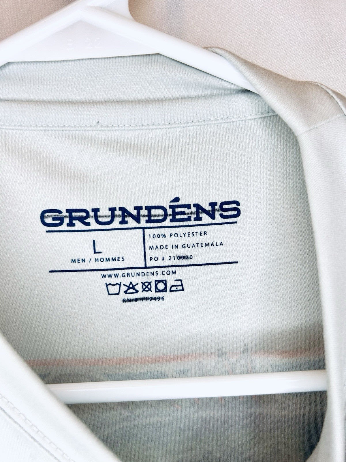 GRUNDEN OFF TO THE RACES SS TECH TEE | MEN’S LARGE | WORN ONCE