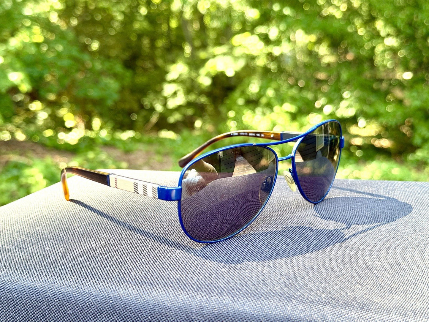 Burberry BE3080 Navy Blue Aviator Sunglasses Check Pattern Temples 59-14-135