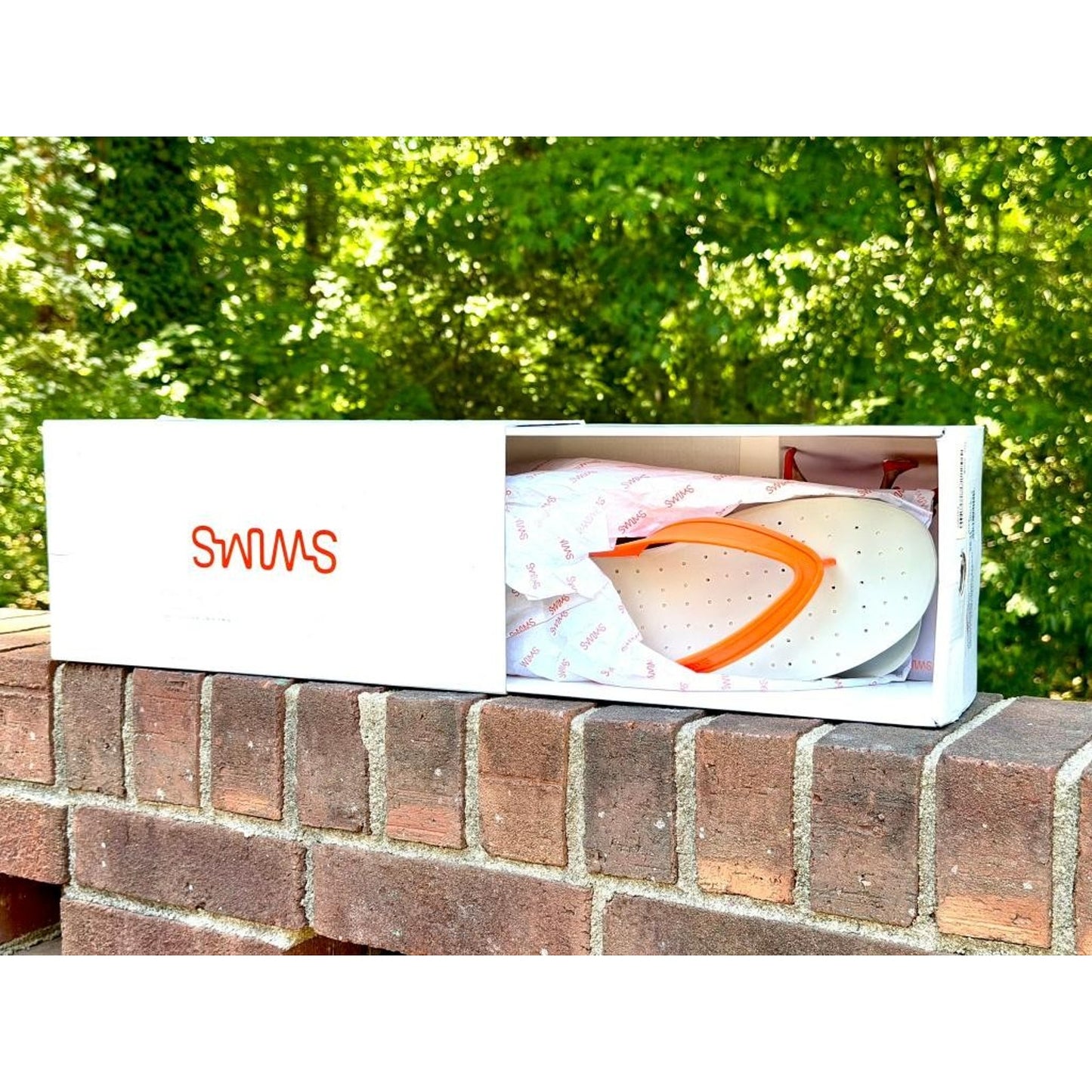 SWIMS Breeze Thong Sandal Mens Size 11 Orange White Gray Flip Flop 21287-589-11