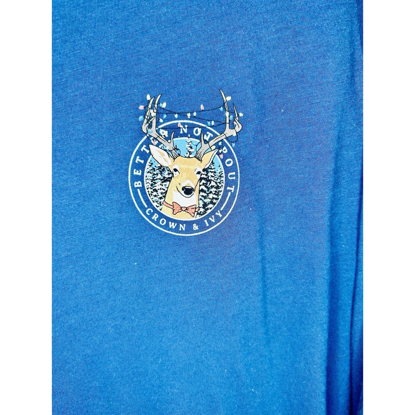 Crown & Ivy Blue Deer Lights Long Sleeve Graphic Tee - Men’s Large
