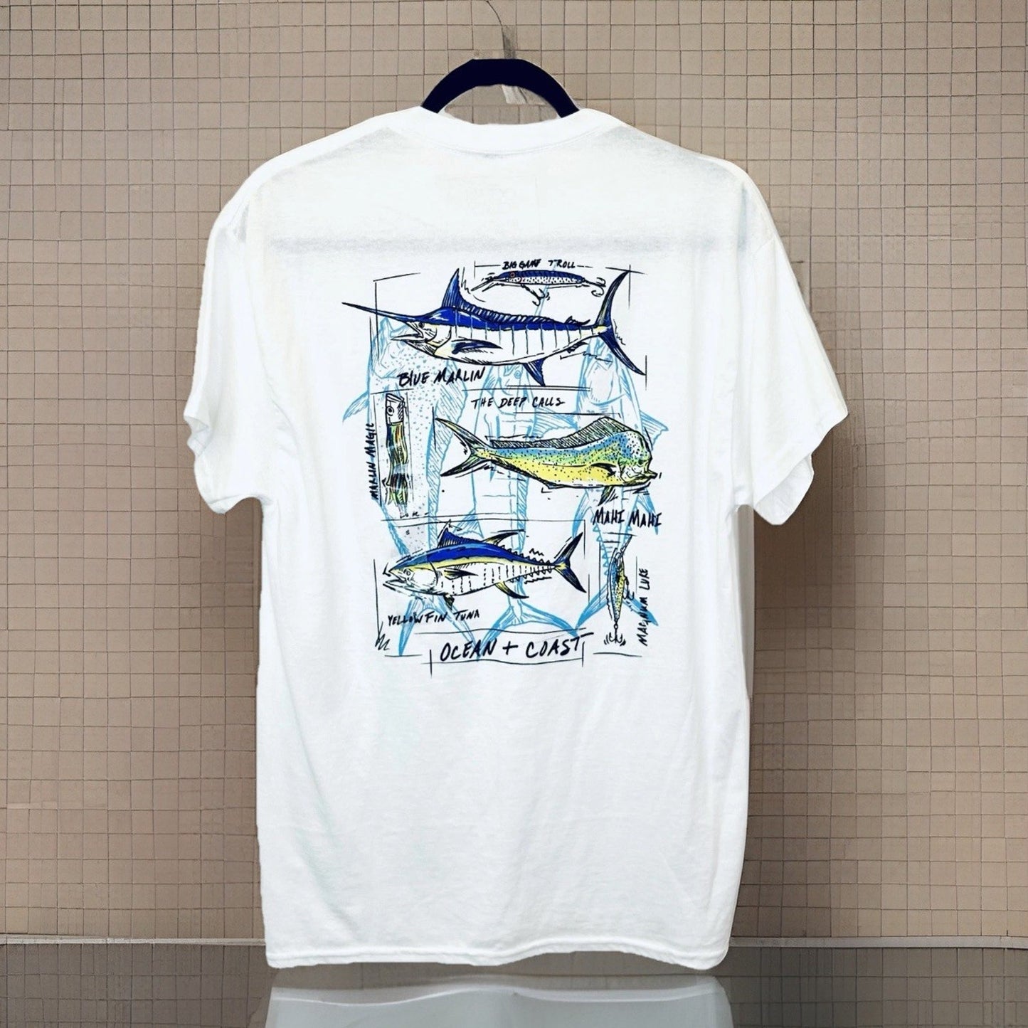 NWT Ocean Coast White Fish Graphic Short Sleeve Shirt - Men’s Small