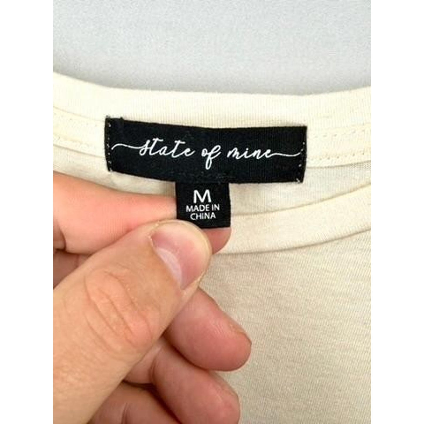 State of Mine Hello Fall Graphic Tee Womens Medium Cream Long Sleeve T-Shirt