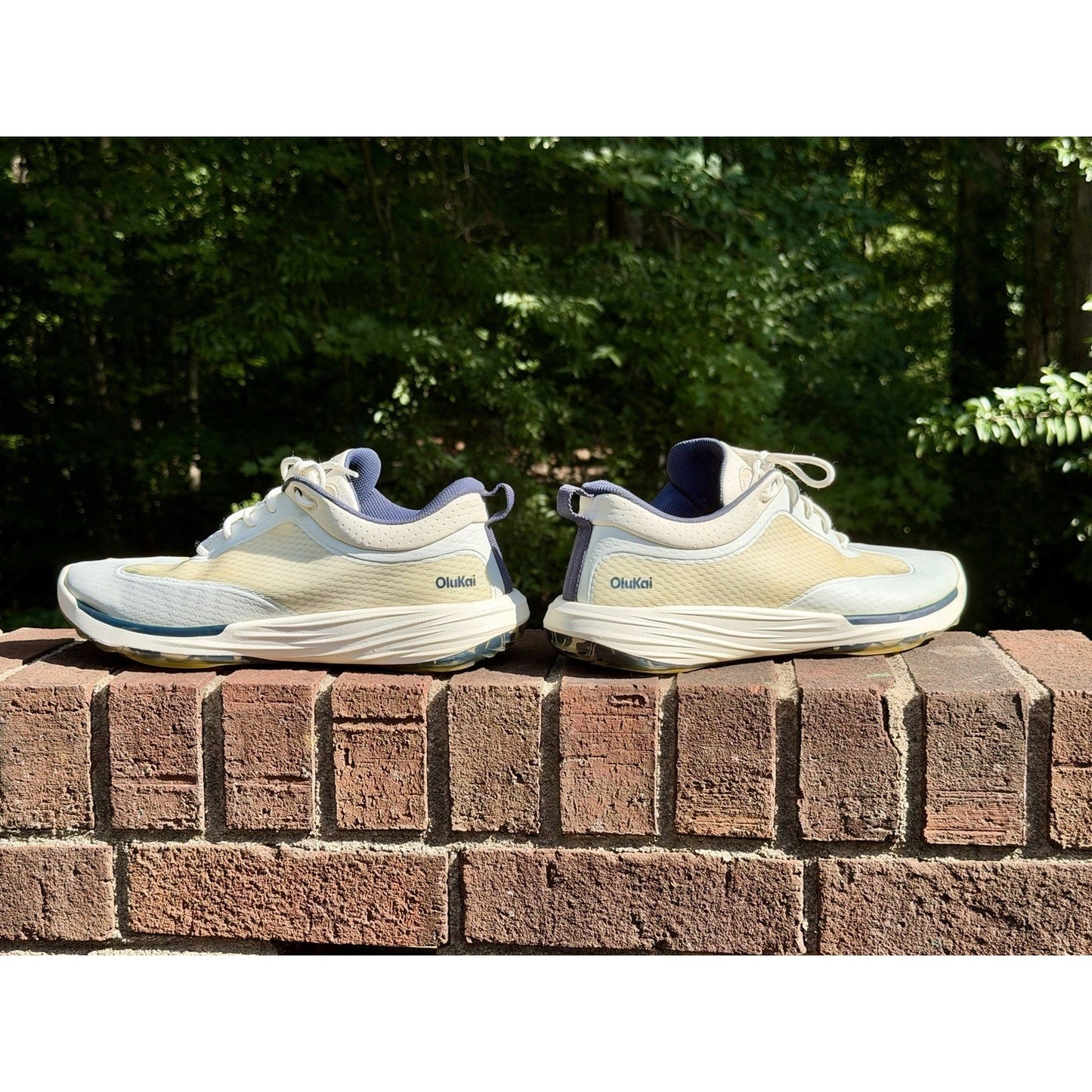 OluKai Makena WP Spikeless Golf Shoes Off White Navy Mens Size 11.5 ($200 New)