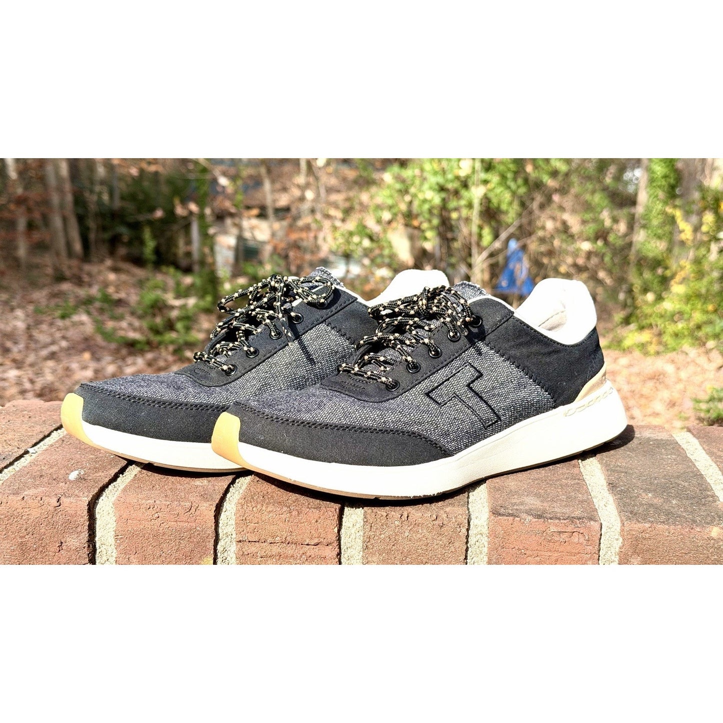 TOMS Heritage Sneakers Women’s 9 Black Canvas Low Top Round Toe Casual Shoes