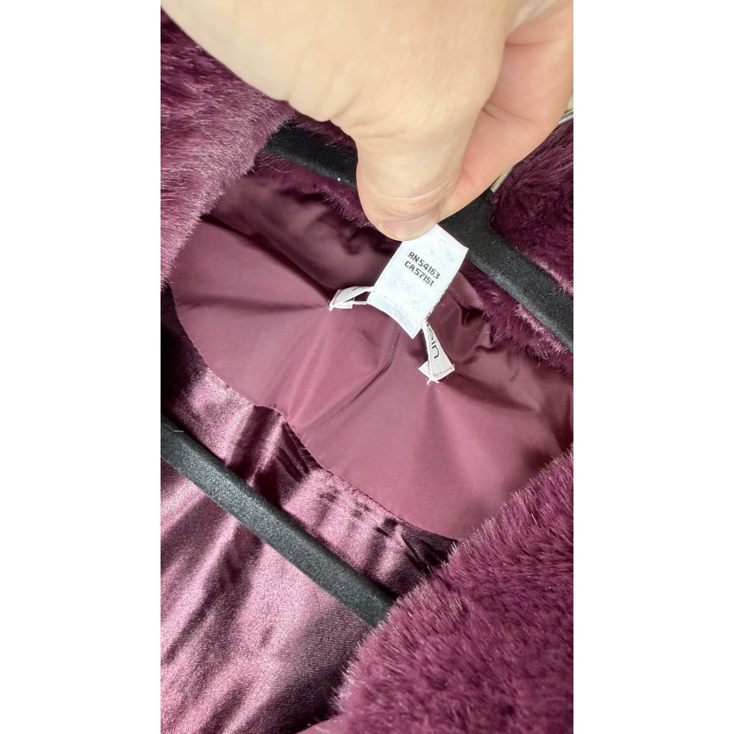 Calvin Klein Burgundy Puffer Vest Zip Front Zip Pockets Polyester Size Medium