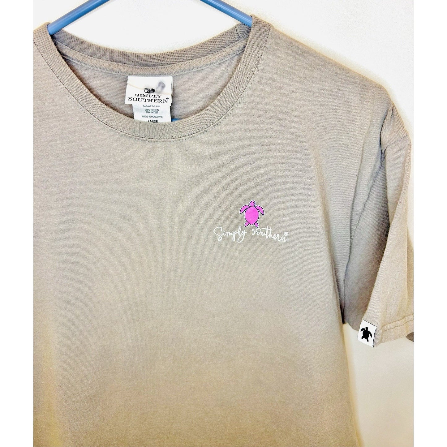 Simply Southern T-Shirt / Women’s Large / Light Brown / Teacher Turtle