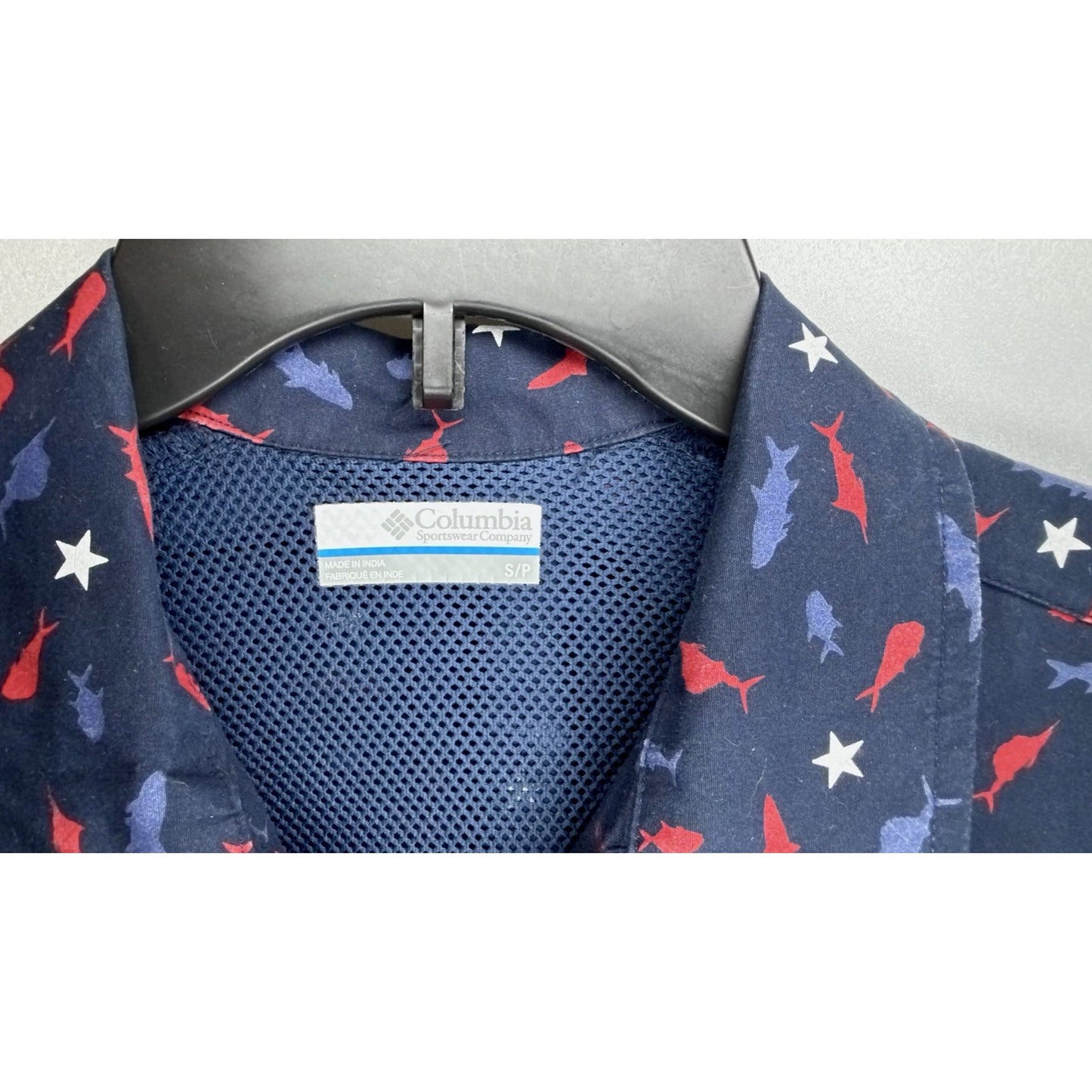 Columbia PFG Fish All OverShort Sleeve Button Front Shirt Men's Small Blue