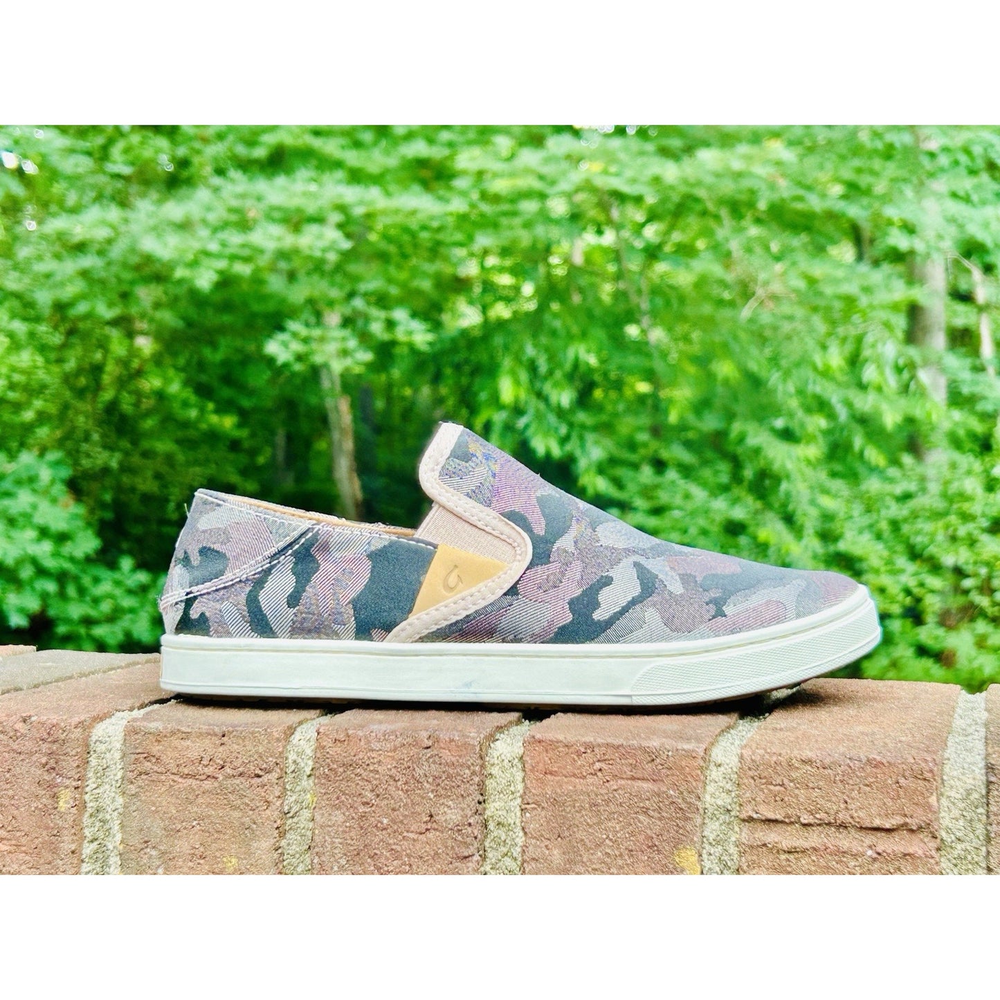 OluKai Pehuea Pa'i Ke Au Camo Slip On Sneakers Women's 7 - Slip On - Hide Heel