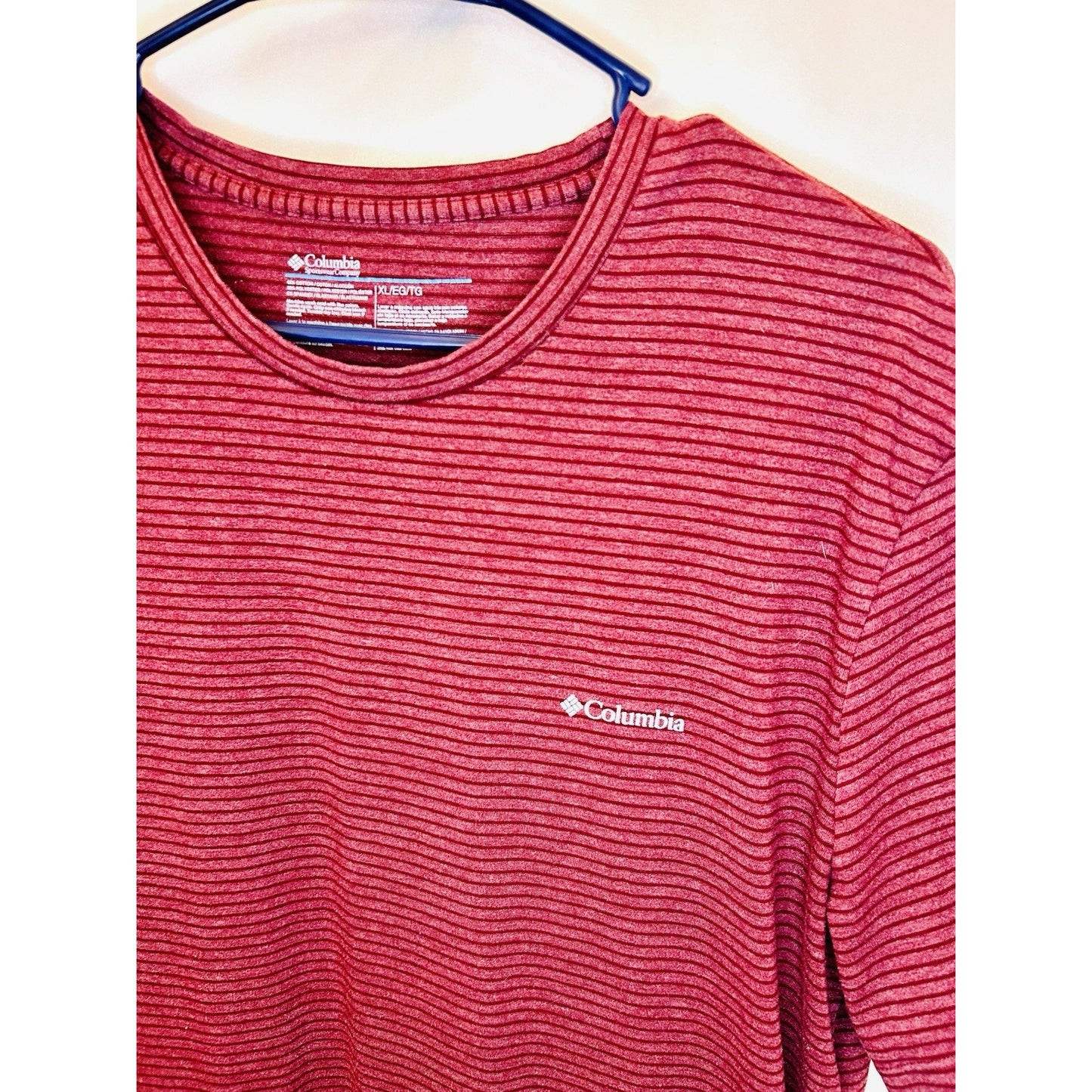 Columbia Sportswear Men’s XL Red Striped Super Soft Crew Neck T-shirt