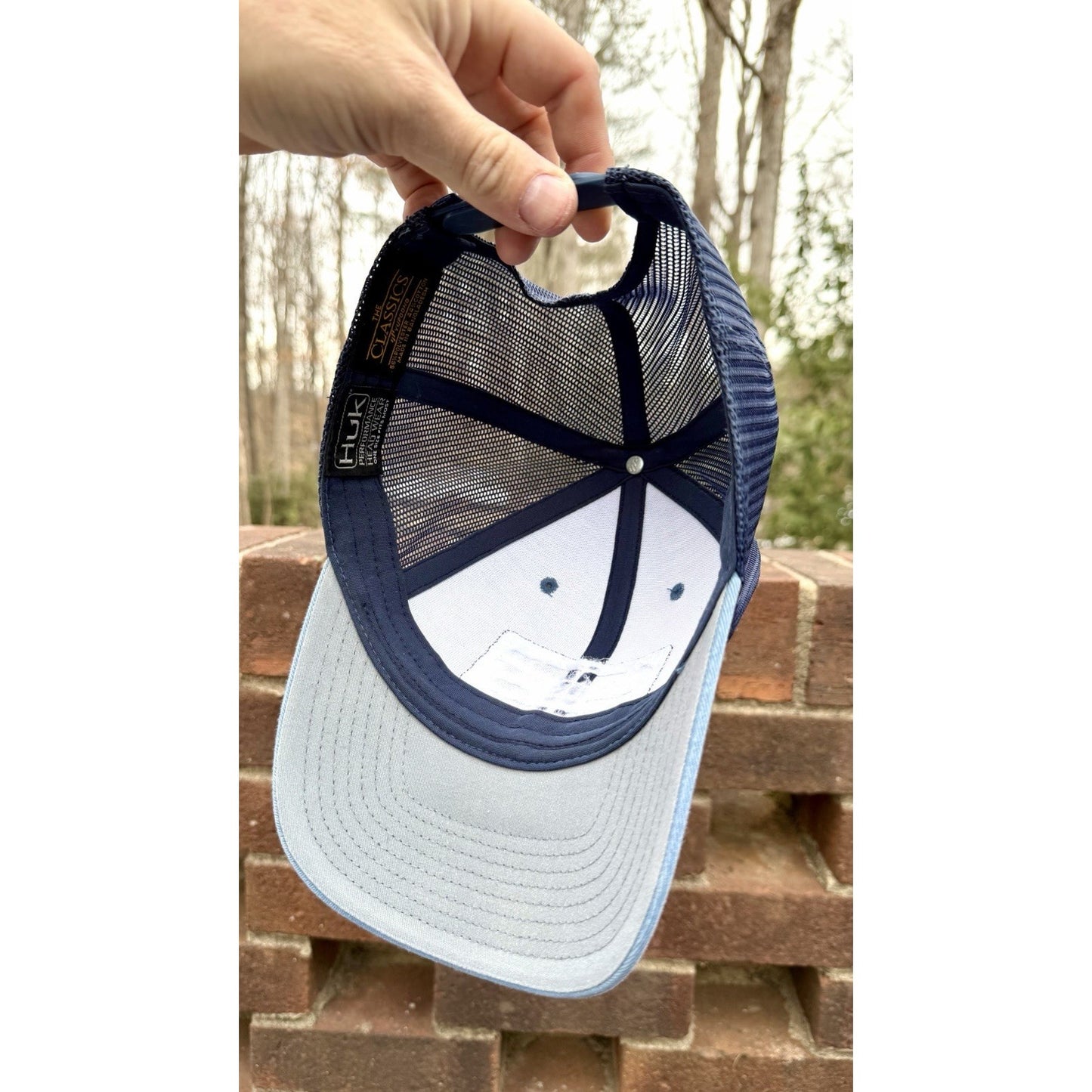 Huk Fishing Trucker Hat Cap Navy Blue Snap Back Mesh Logo
