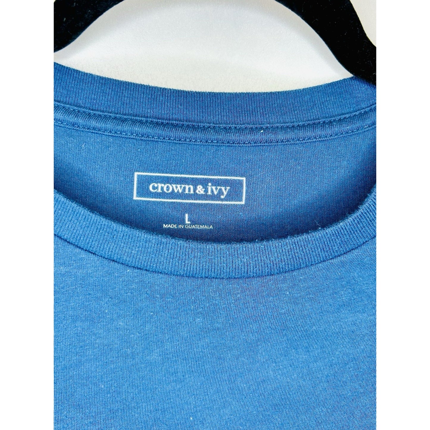 Crown & Ivy Blue Deer Lights Long Sleeve Graphic Tee - Men’s Large