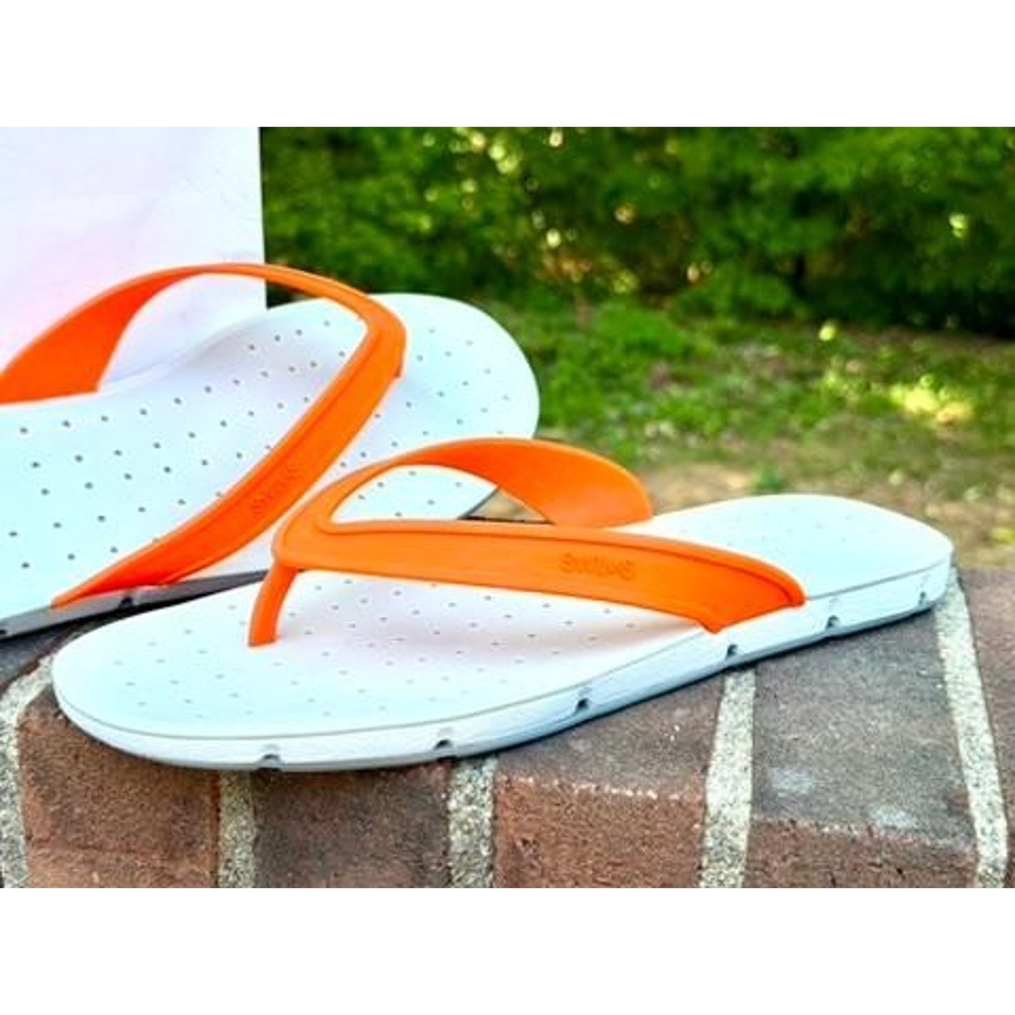 Swims Breeze Thong Sandal Mens Size 10 Orange White Gray Flip Flops 21287-589-10