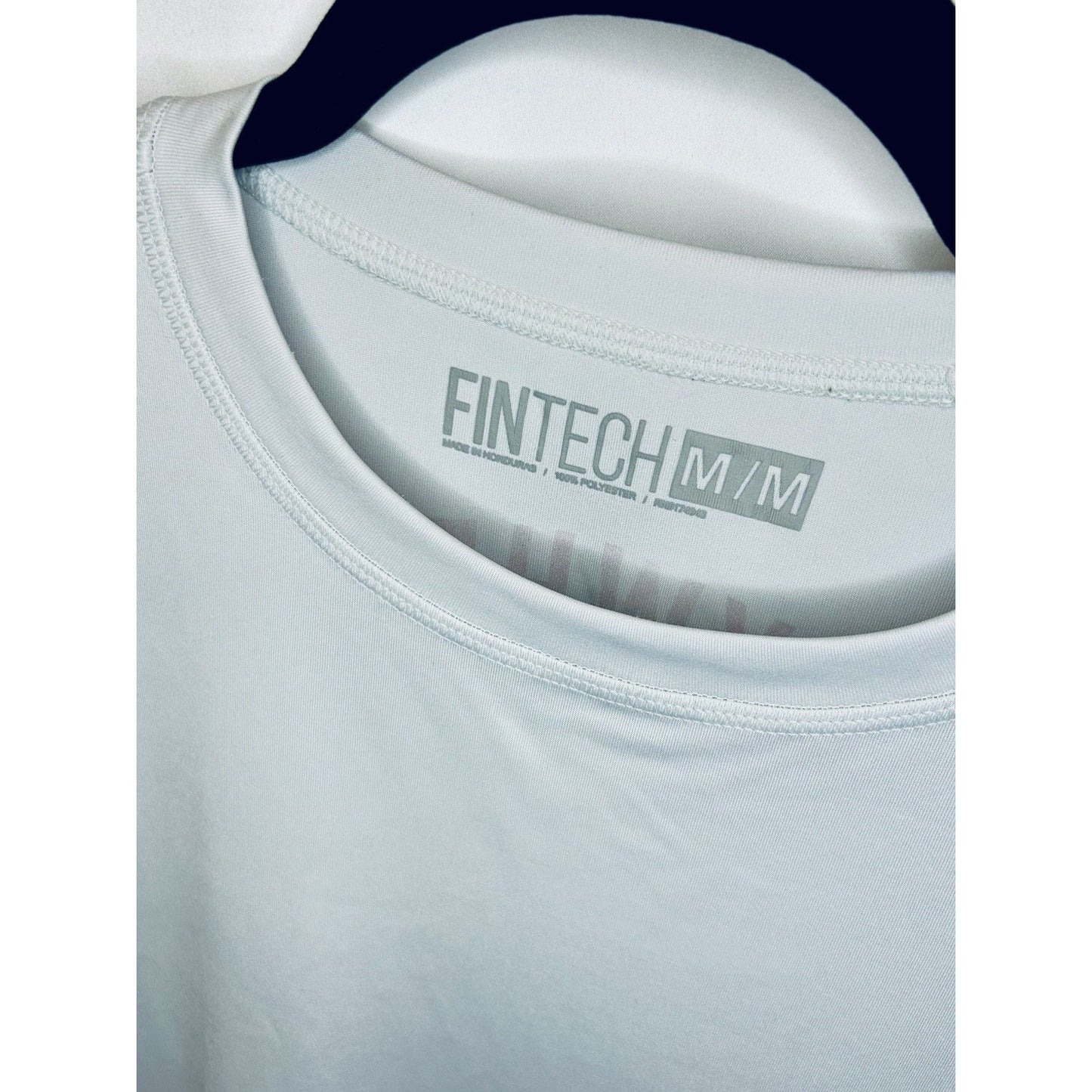 FINTECH Mens Medium "Anywhere Any Day" Sun Defender UV T-Shirt Glacier Gray