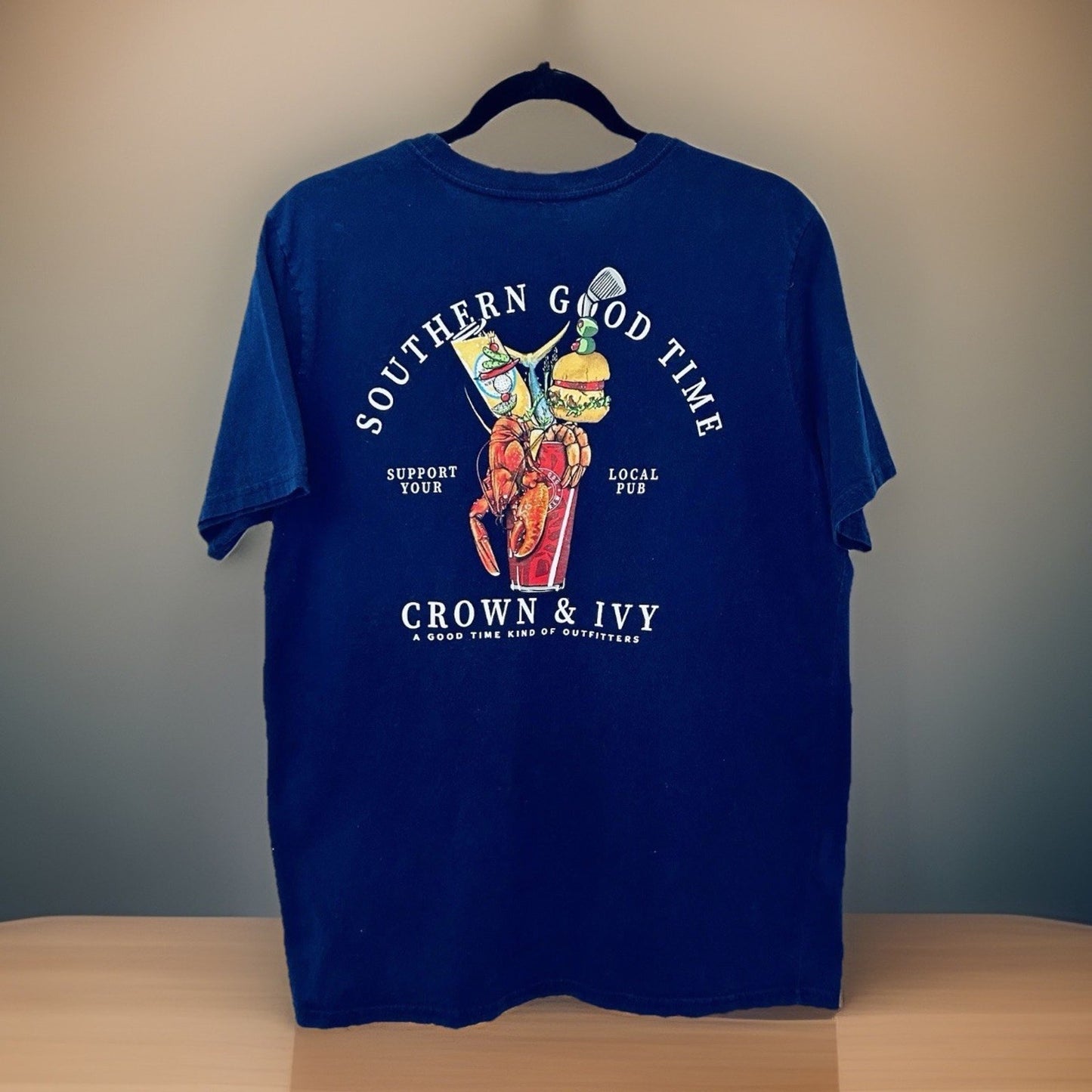 Crown & Ivy “Support Local Pub” Men’s Large Blue Short Sleeve Graphic Tee