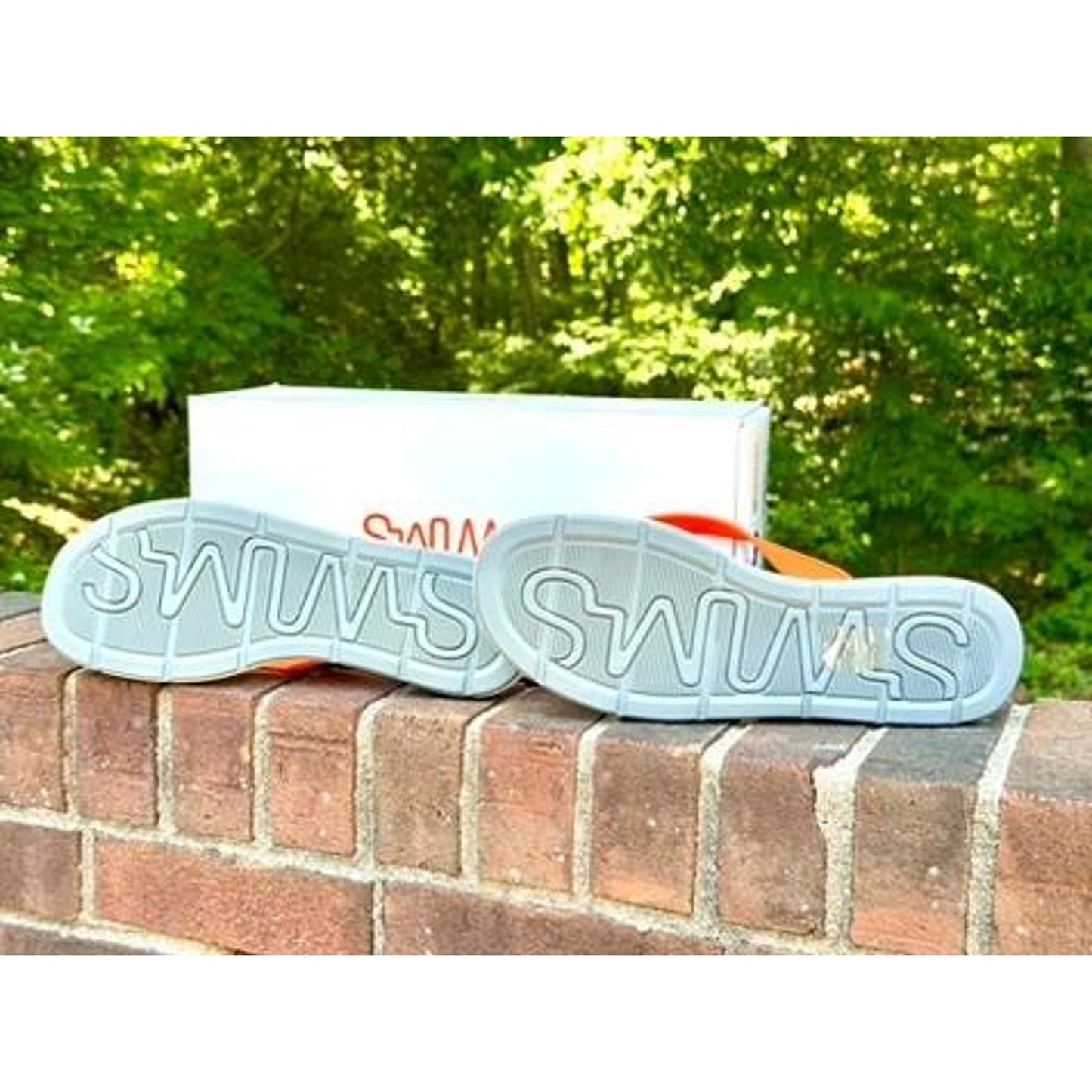 Swims Breeze Thong Sandals Mens Size 11 Orange White Gray Flip Flops New in Box