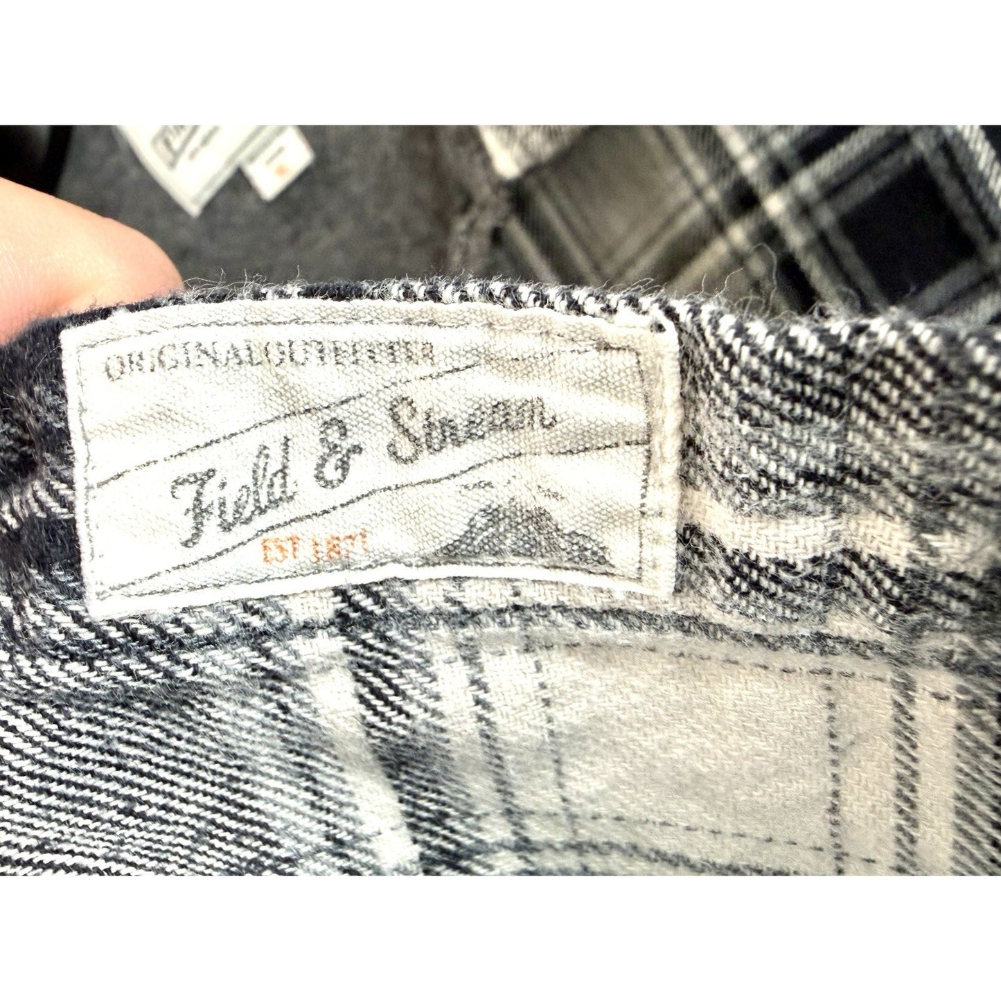 FIELD & STREAM Mens XL Flannel Shirt Black White Plaid Long Sleeve Heavyweight
