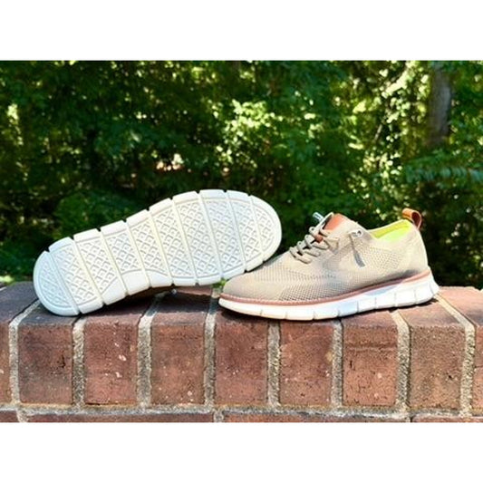 Austen Knit Casual Shoes Men's Size 7.5 Beige Slip On Elastic Laces EU 40