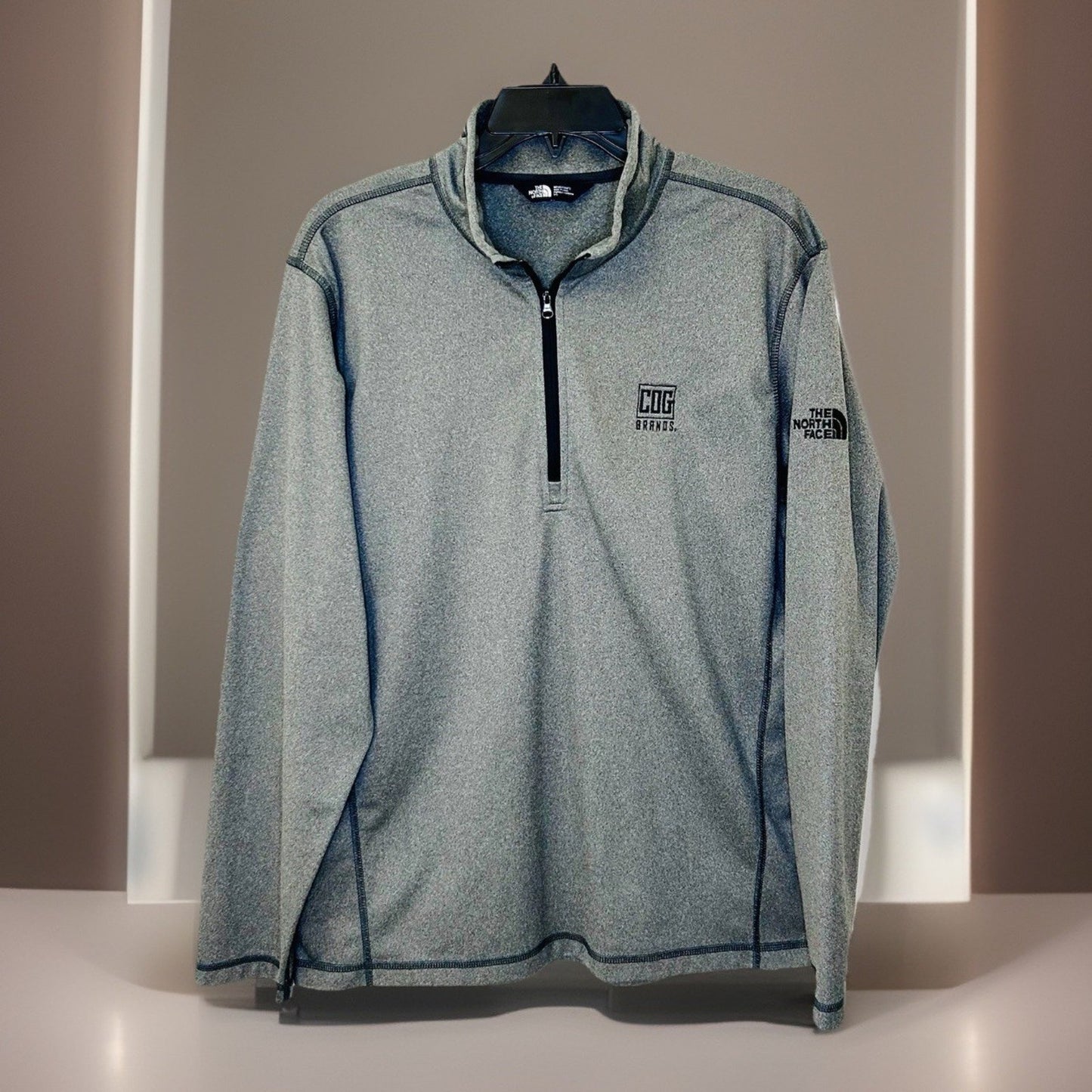 The North Face Mens Tech Essential 1/4 Zip Fleece Pullover Gray Large / COG