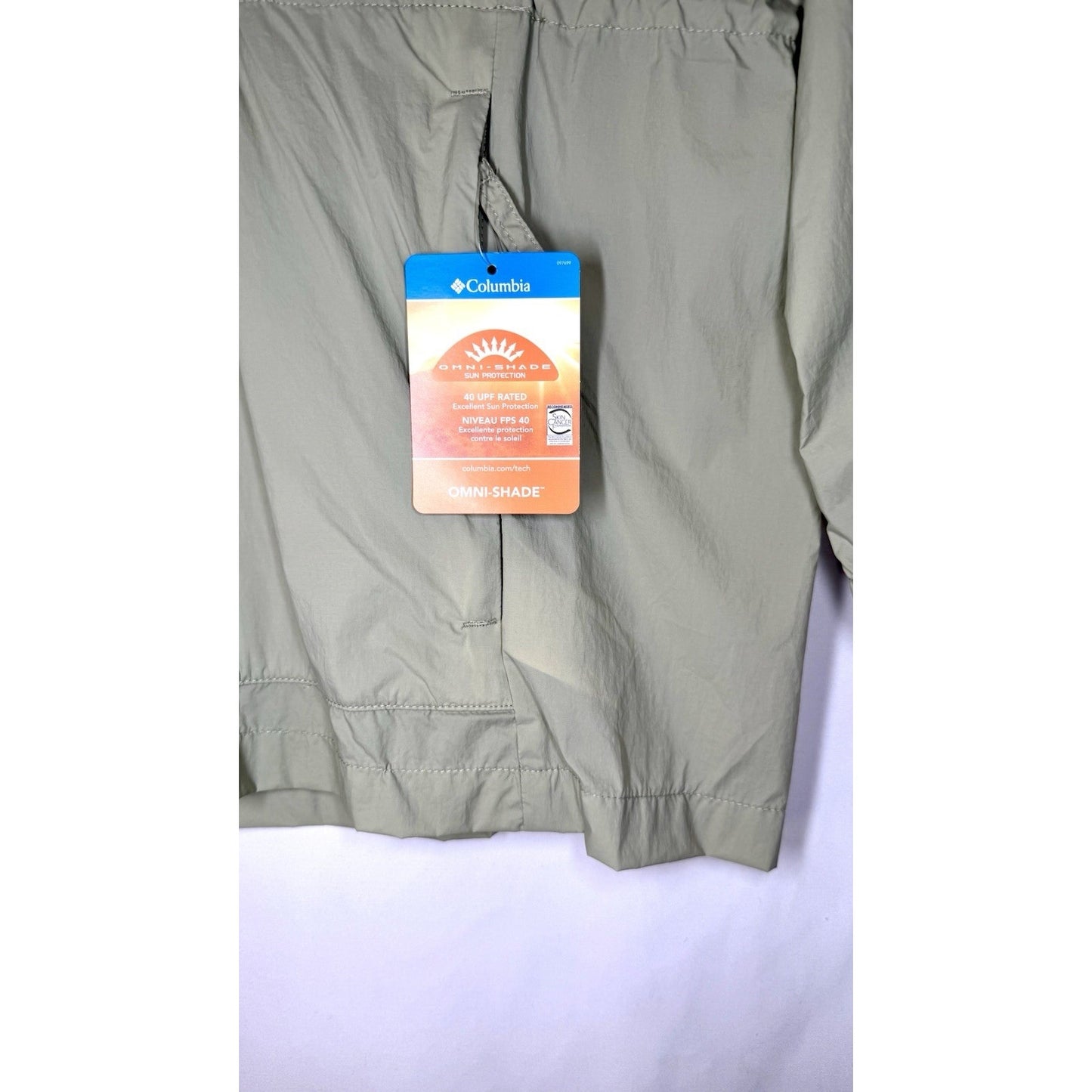 NWT Columbia Women’s Windbreaker Zip-Up Jacket Water Resistant Sage Green Hooded