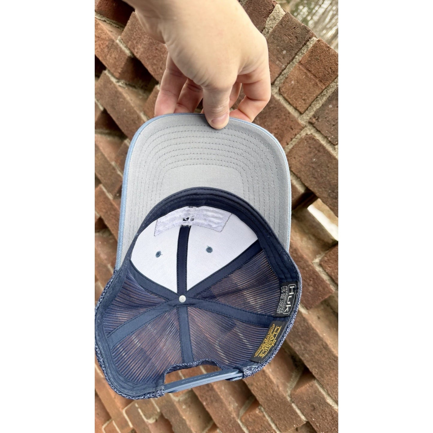 Huk Fishing Trucker Hat Cap Navy Blue Snap Back Mesh Logo