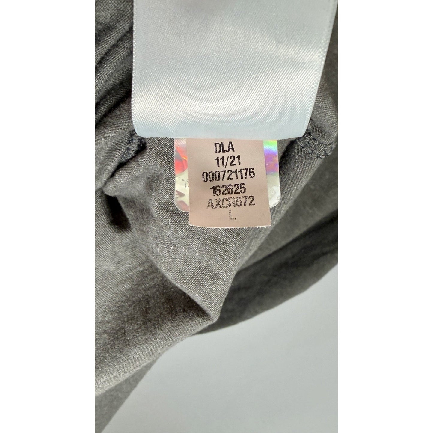 The North Face Shirt Men’s Size Large Gray Slim Fit Crew Neck Cotton Blend