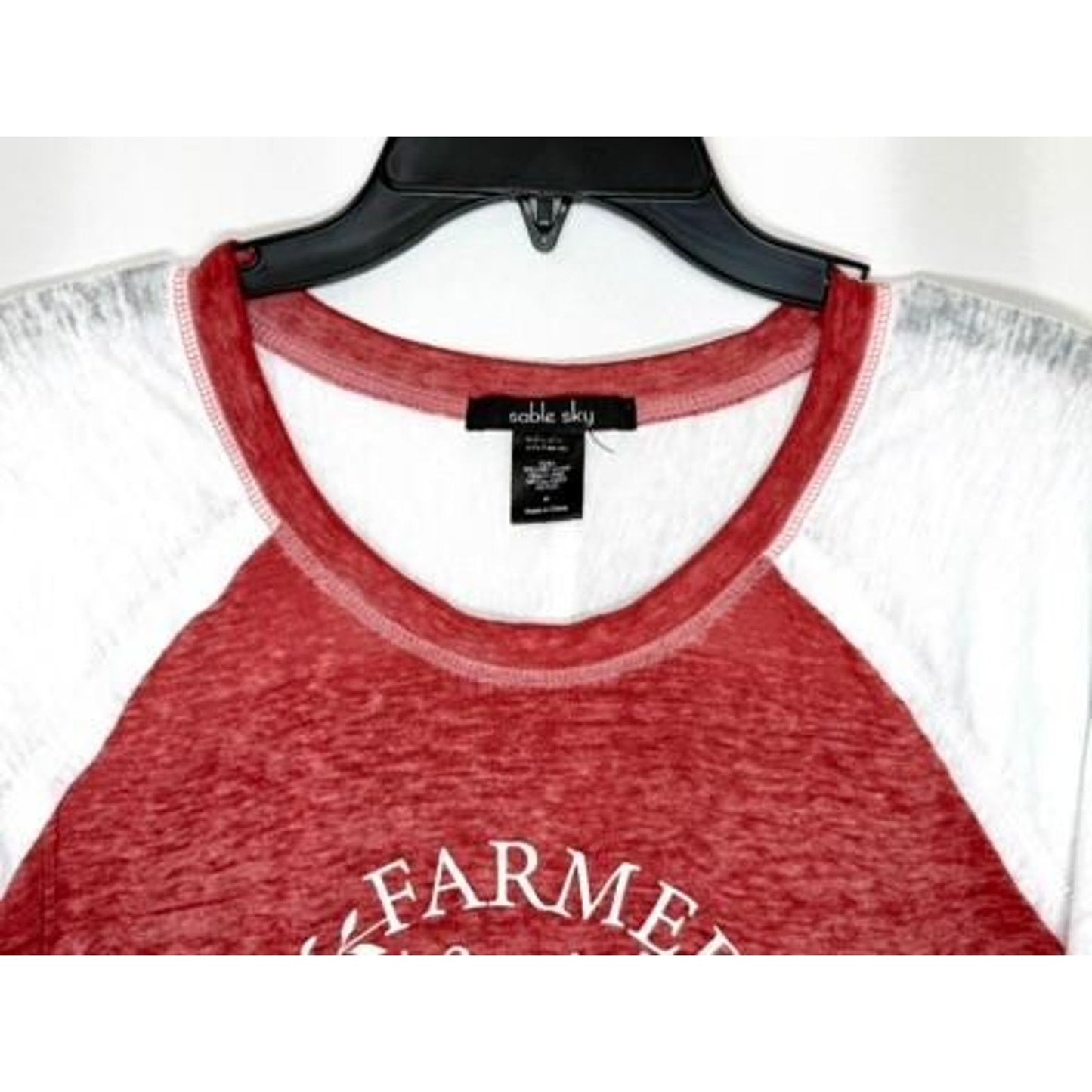 Sable Sky Farmers Market Graphic Tee Womens Medium Red White Raglan T-Shirt