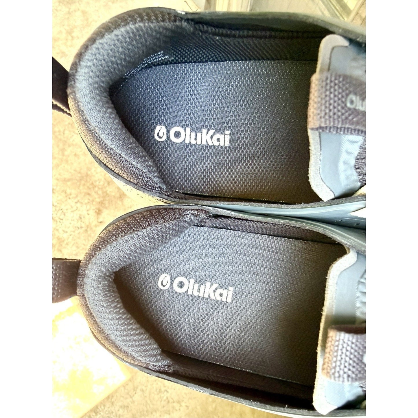OluKai Makiki Womens Size 9 Trail Running Shoes Dark Gray Suede Worn Once VGC