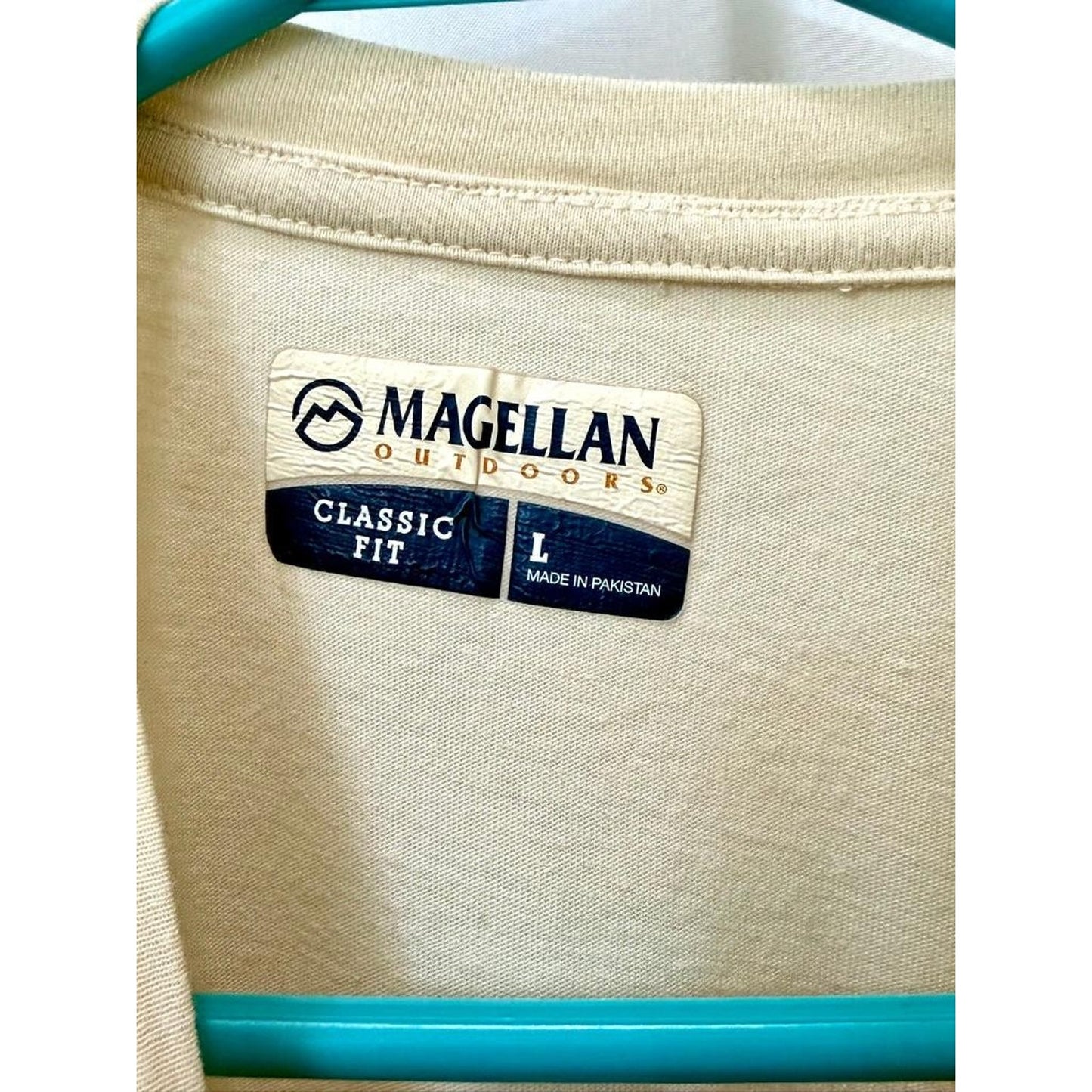 Magellan Outdoors Mens Large Beige Cotton Blend Graphic Tee