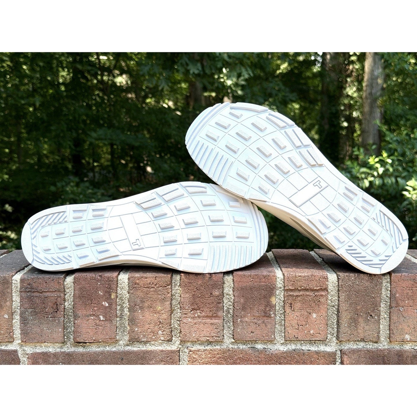TRUE Linkswear OG Feel Men's Spikeless Golf Shoes White Size 13 NWOB Minimalist