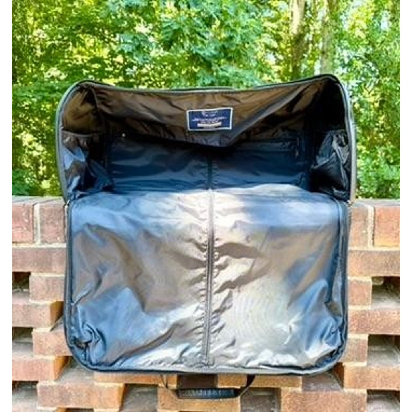 Stitch Golf Ultimate Garment Bag Black Leather Convertible Duffle Travel Bag