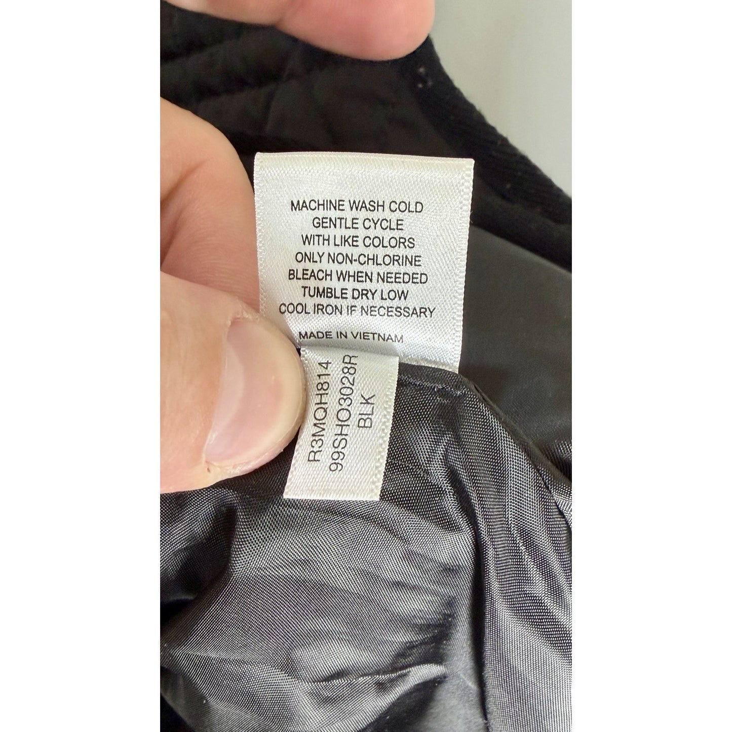 Kenneth Cole NY Quilted Black Down Puff Puffer Vest Medium Excellent See Pics!!!