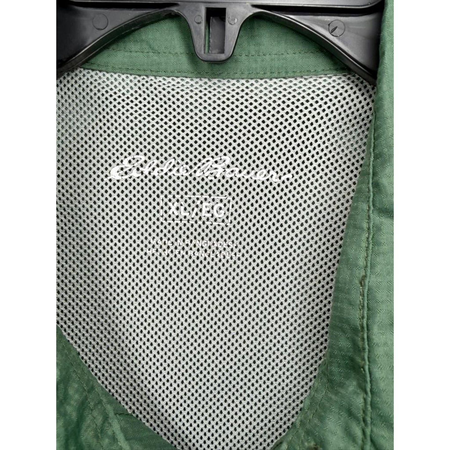 Eddie Bauer Fishing Shirt Mens XL Green Short Sleeve Button Up Ventilated Mesh