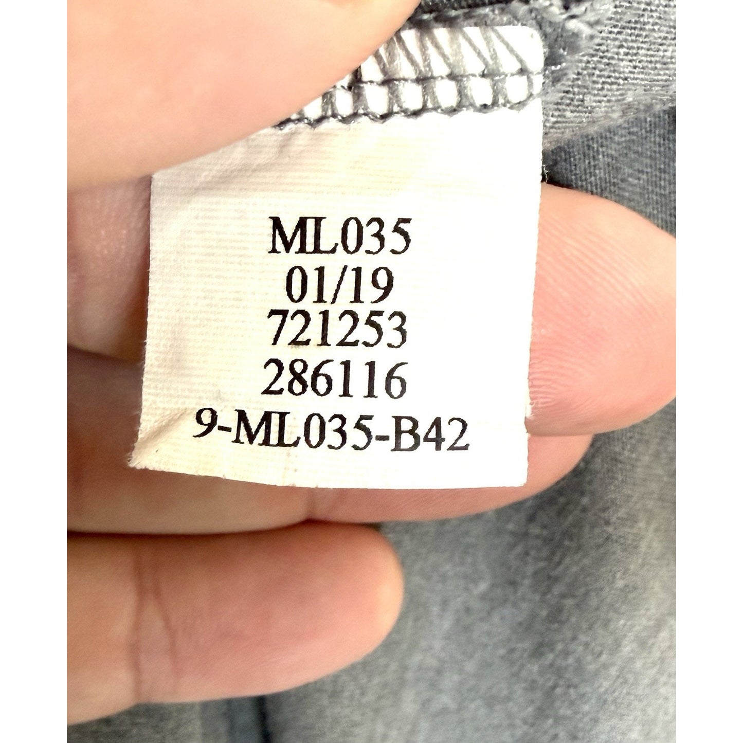 THE NORTH FACE Never Stop Exploring CHICAGO Grey L/S Graphic Tee Size Large RARE