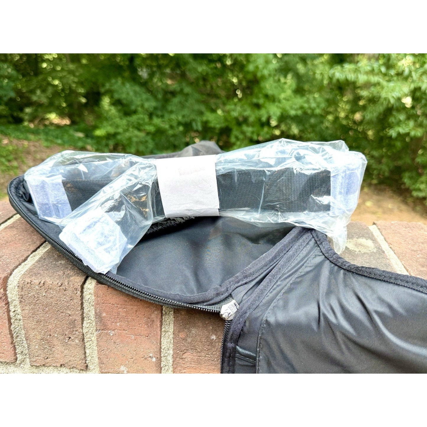 STITCH Golf UGB Ultimate Garment Bag 2-in-1 Convertible Duffle Black NWT