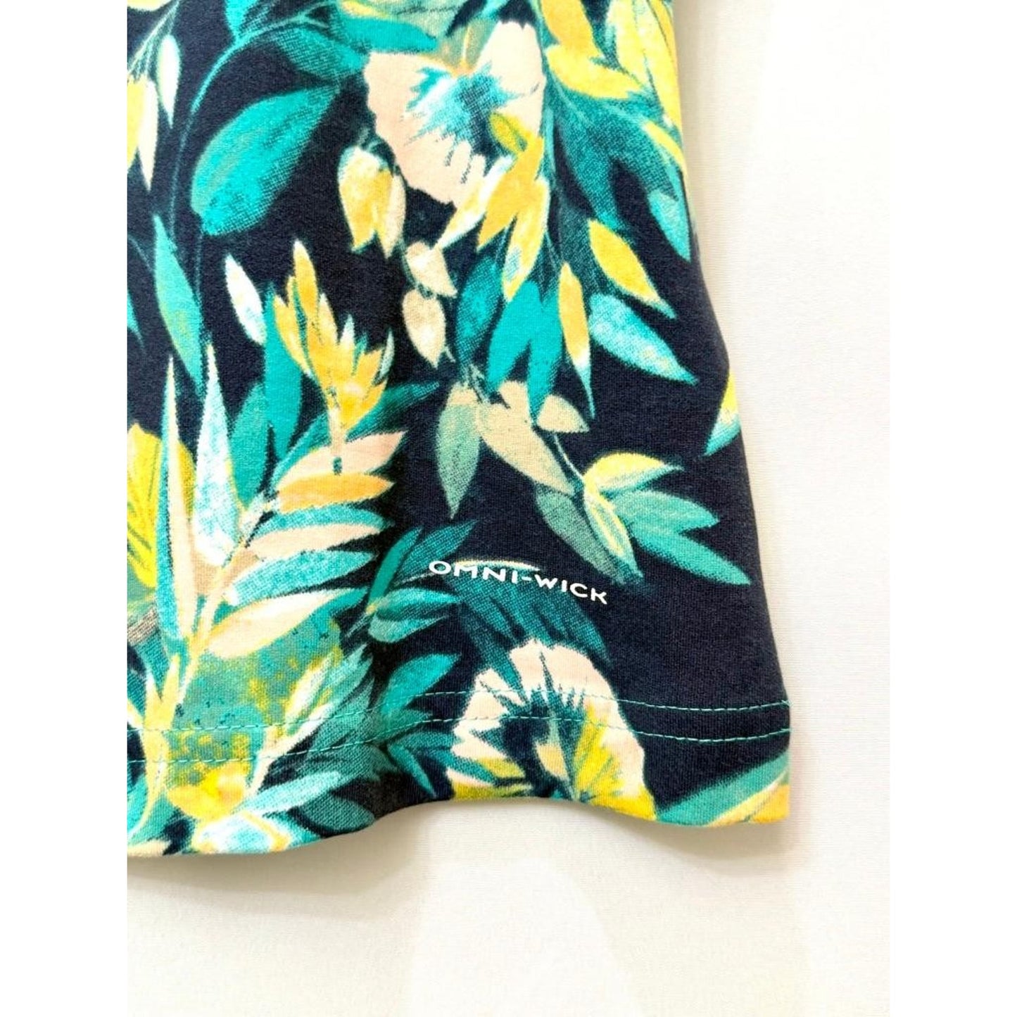 Columbia Hike Performance Tank Top Womens Medium Blue Floral Omni-Wick NWT