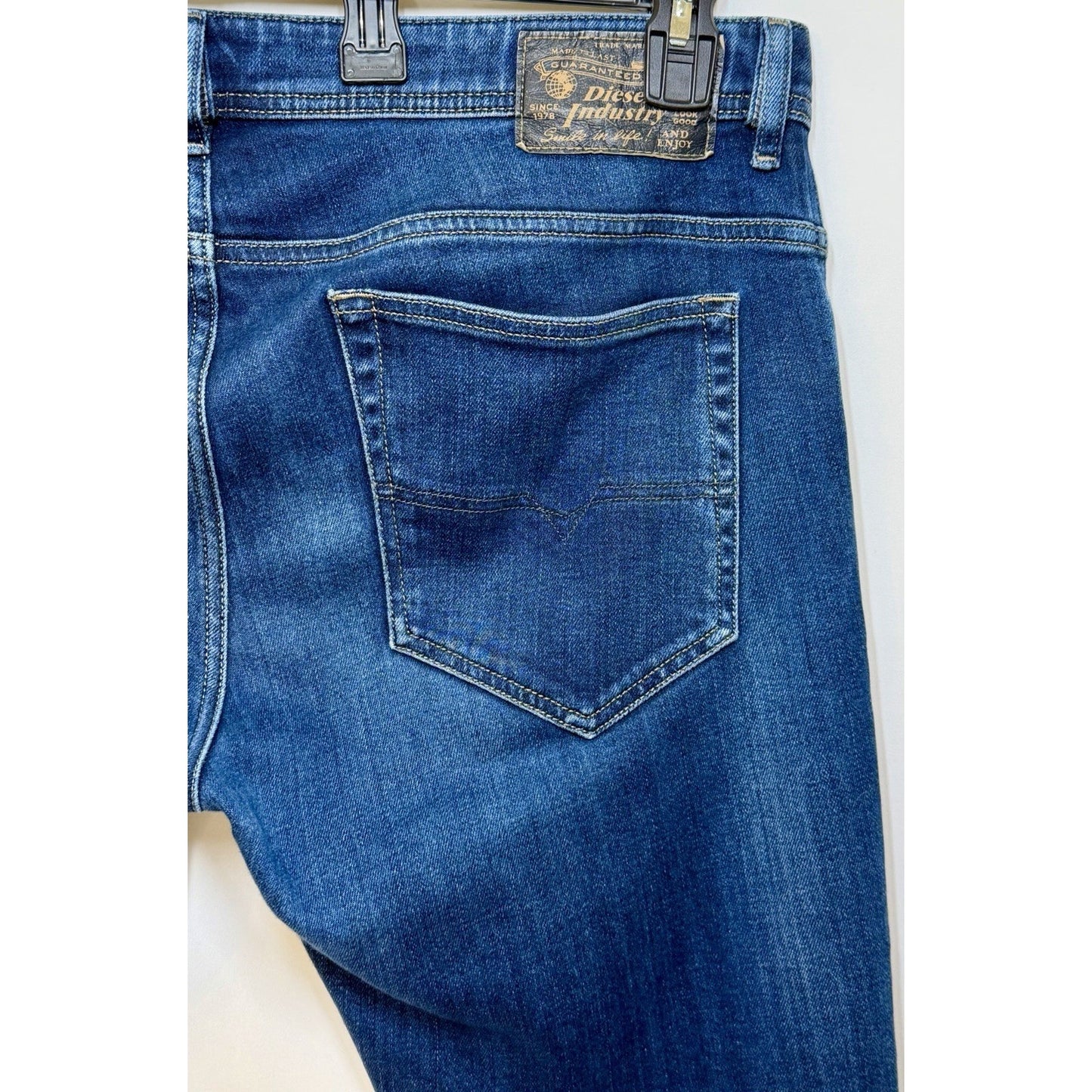 Diesel Thavar-XP Slim Skinny Jeans Men’s Medium Wash Stretch Denim Fits 36x32