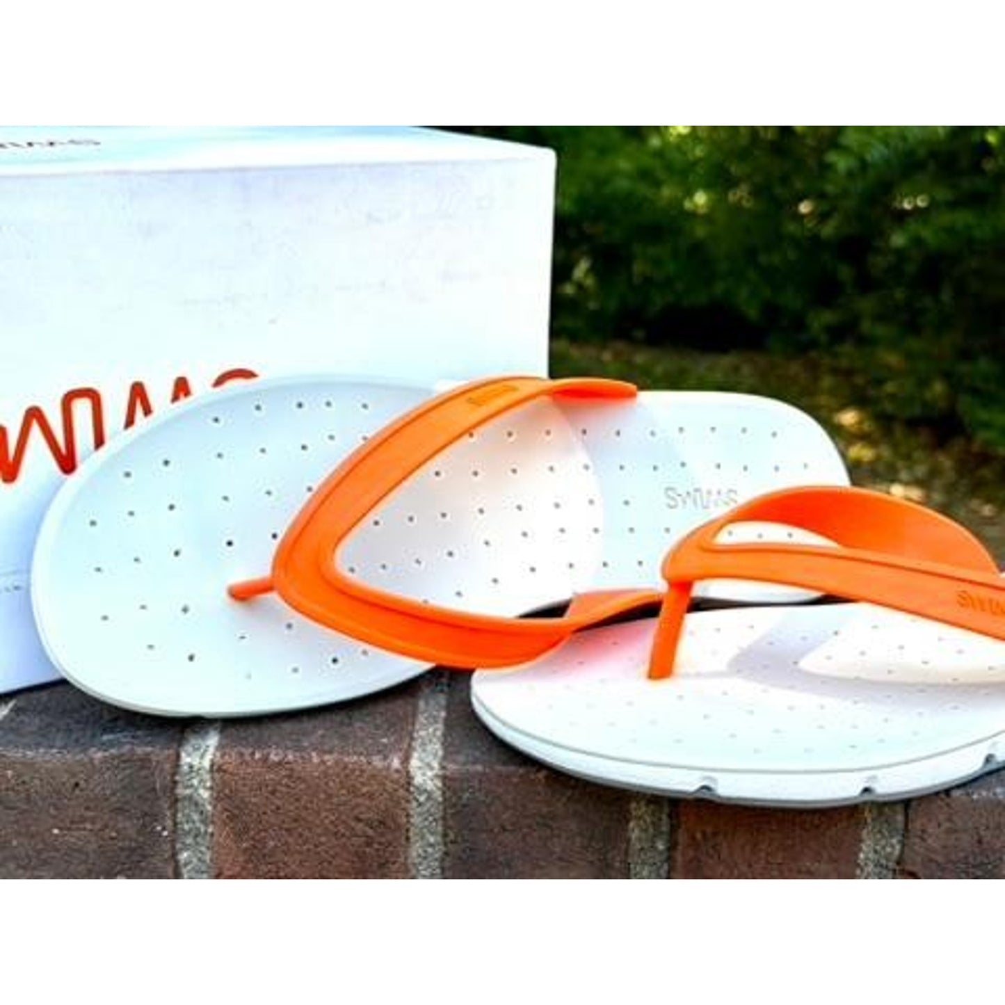 SWIMS Breeze Thong Sandal Mens Size 11 Orange White Gray Flip Flop 21287-589-11