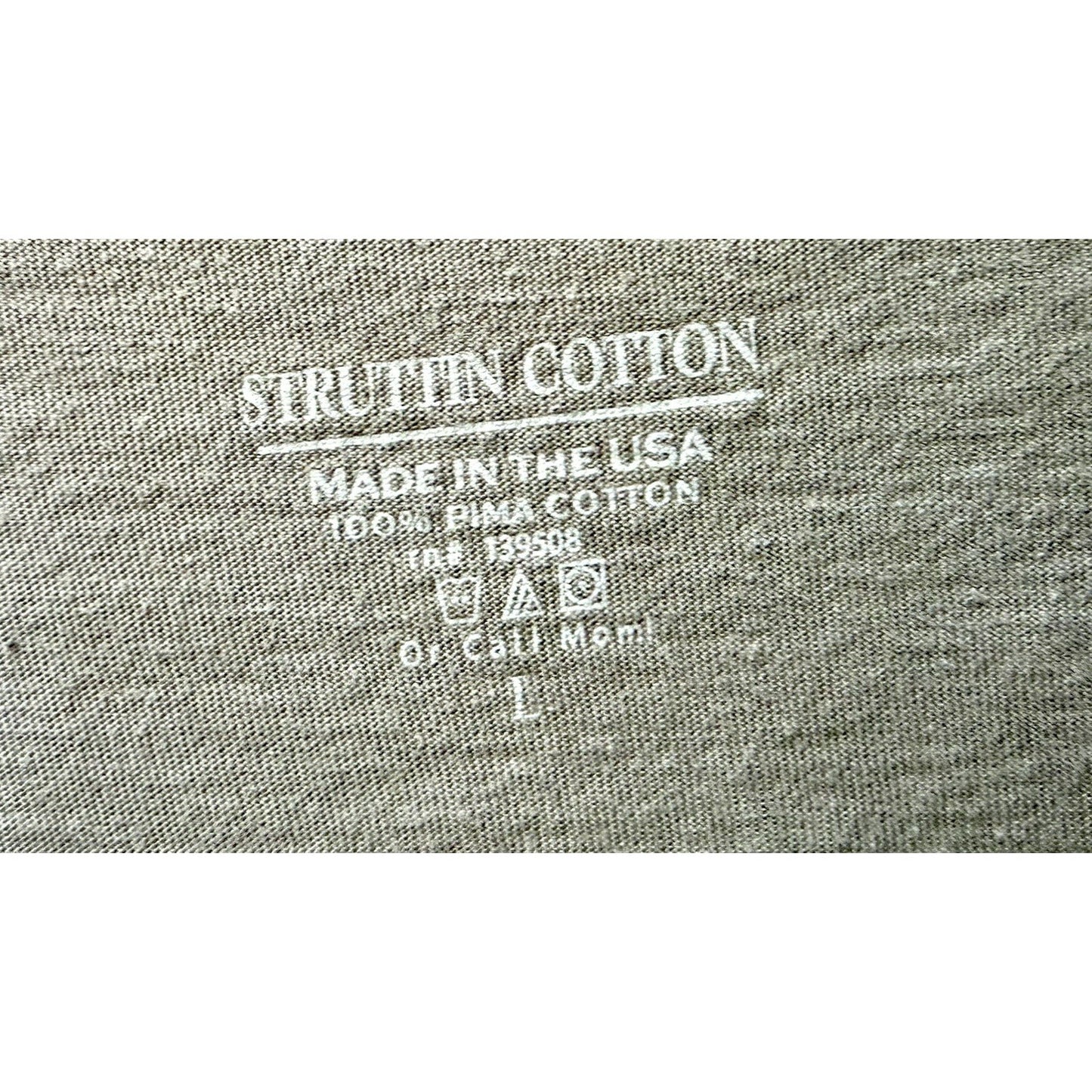 Struttin Cotton / Men’s Size Large / Christmas T-shirt / Santa Dog / Pima Cotton