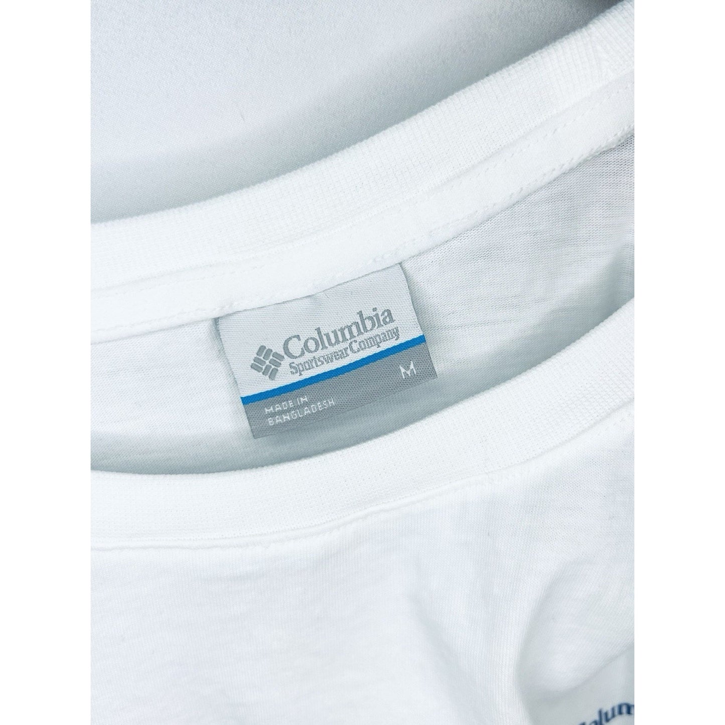 Columbia White Long Sleeve Tshirt Size Medium Spellout Sleeve Graphic Relaxed