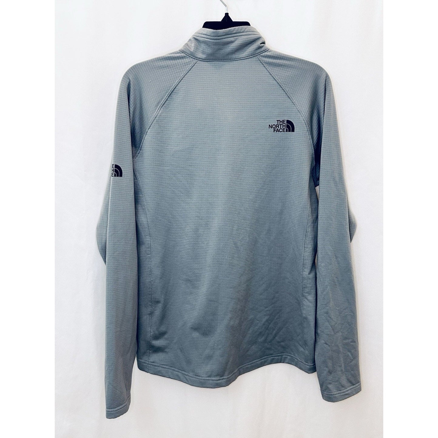 The North Face Men’s 1/4 Zip Pullover Sweater Gray Medium Long Sleeve