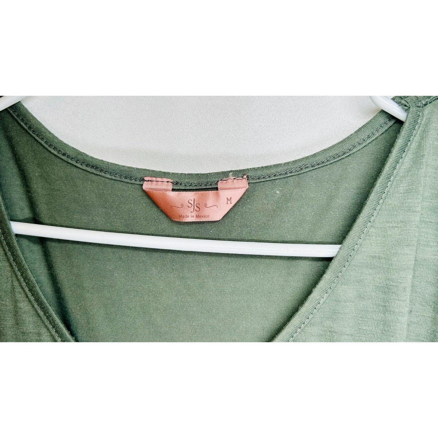 SJS Top Women’s Medium Short Sleeve Green Pullover Cool Shoulder Casual Preppy