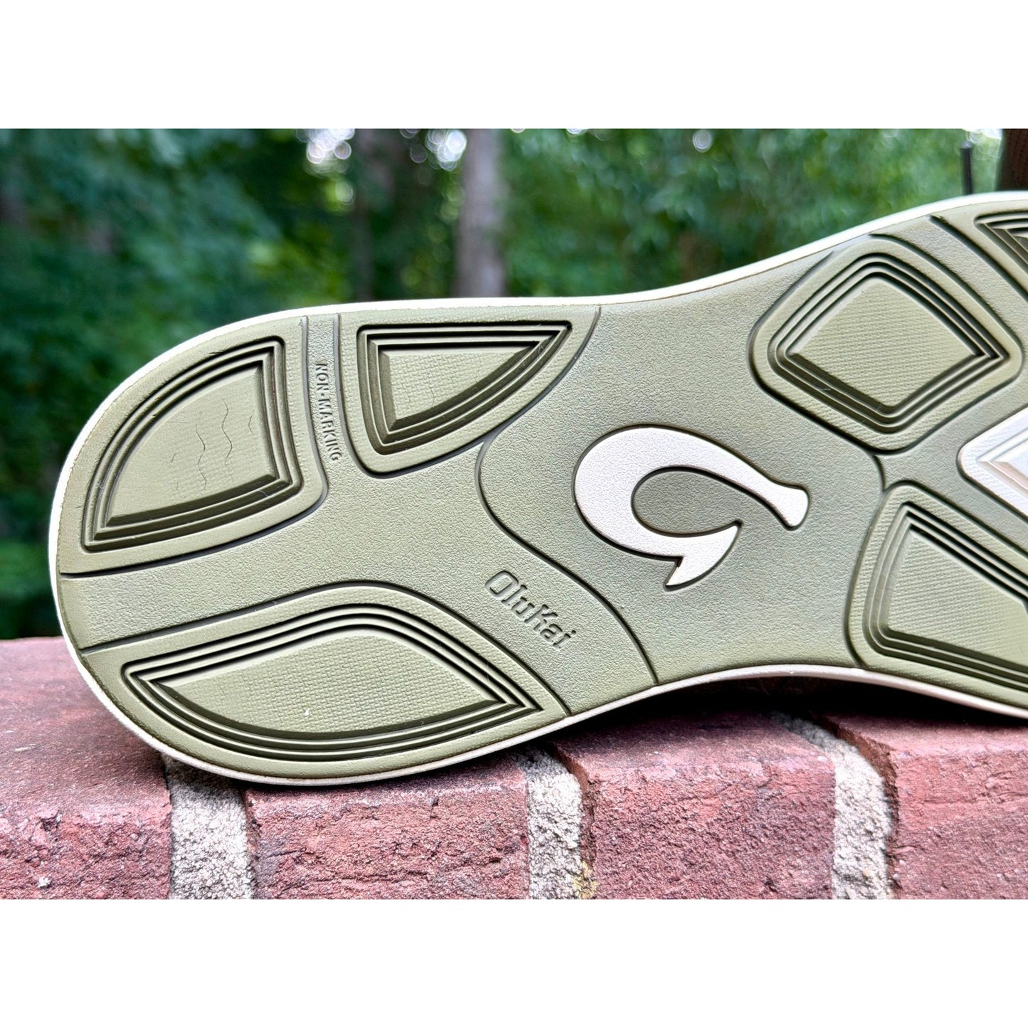 OluKai Holo Men’s Size 12 Hunter Green Mesh Sneakers Drop-In Heel Casual Shoes