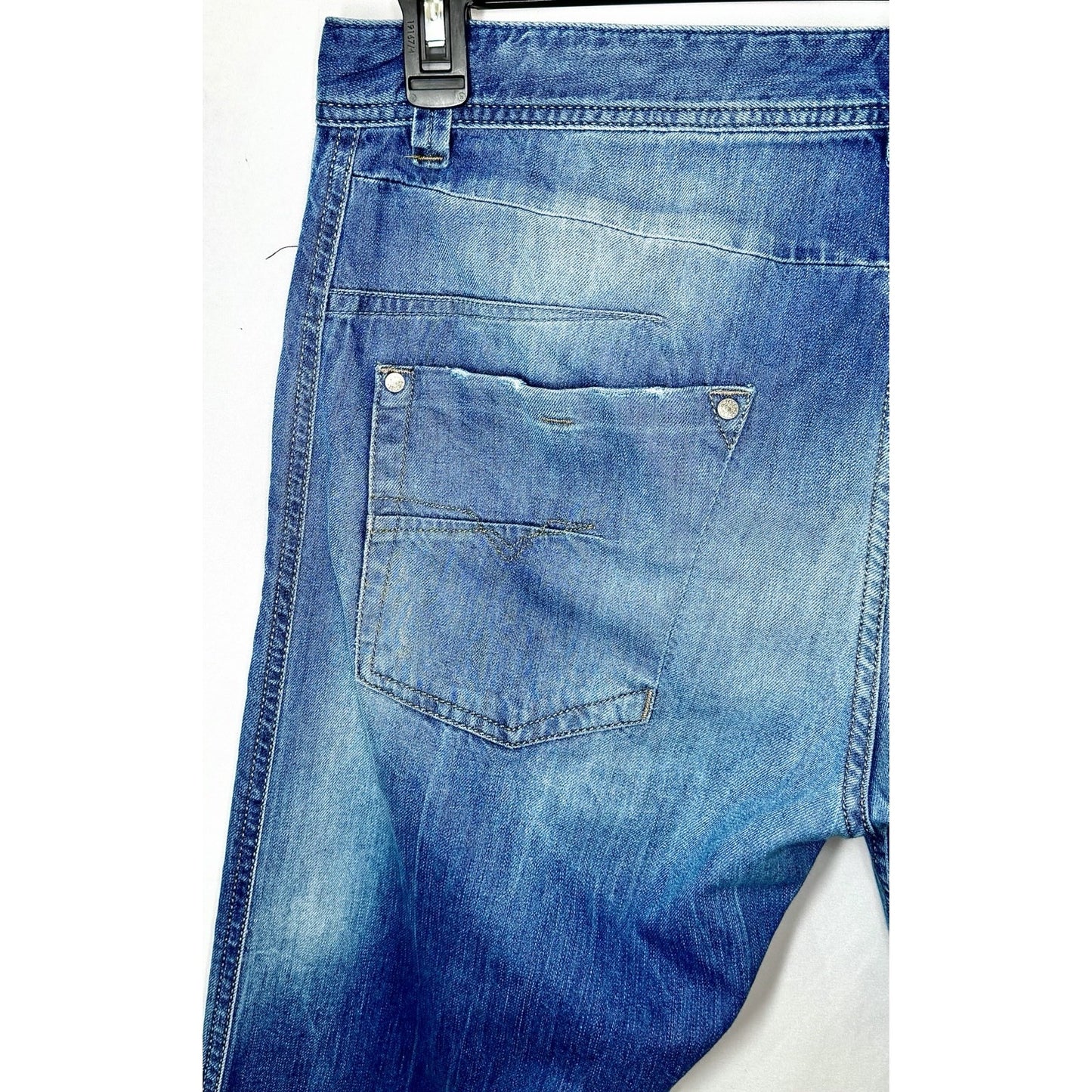 Diesel Industries DARRON 0823S Regular-Slim Tapered Fit 3D Jeans W36 L32