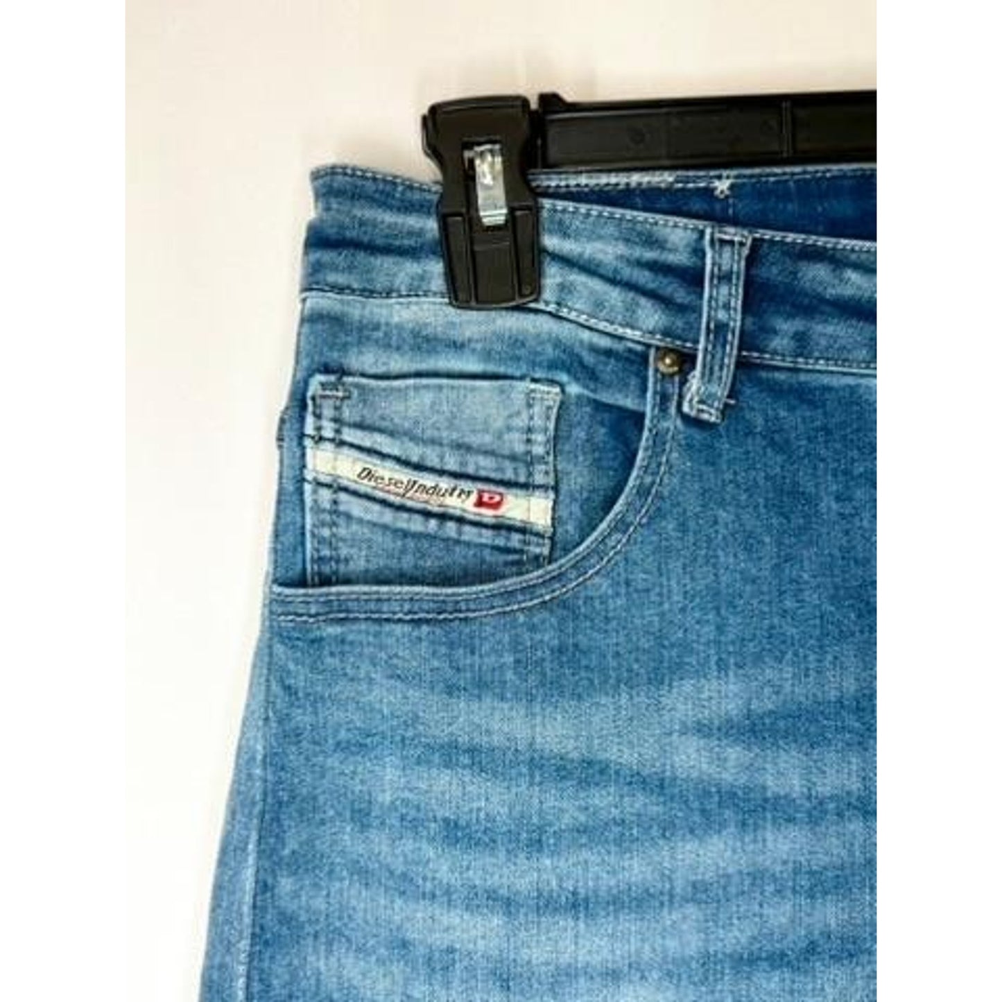Diesel Buster Slim Tapered Jeans Mens 36x32 Blue Wash 0835E Made in Italy Denim