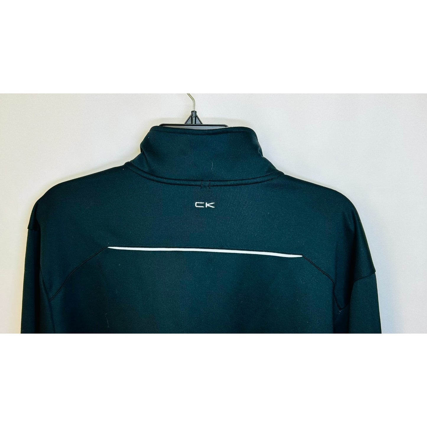 Calvin Klein form fitting 1/4" Zip Jacket Pullover Mock Neck Wind Breaker Size L
