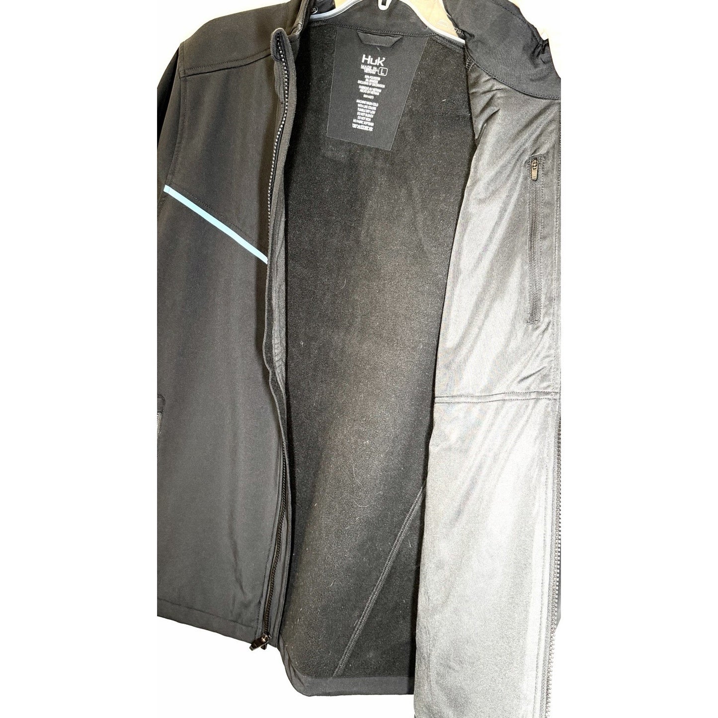 HUK CROSSLAKE WINDBLOCK JACKET / MEN’S SIZE LARGE / BLACK-BLUE