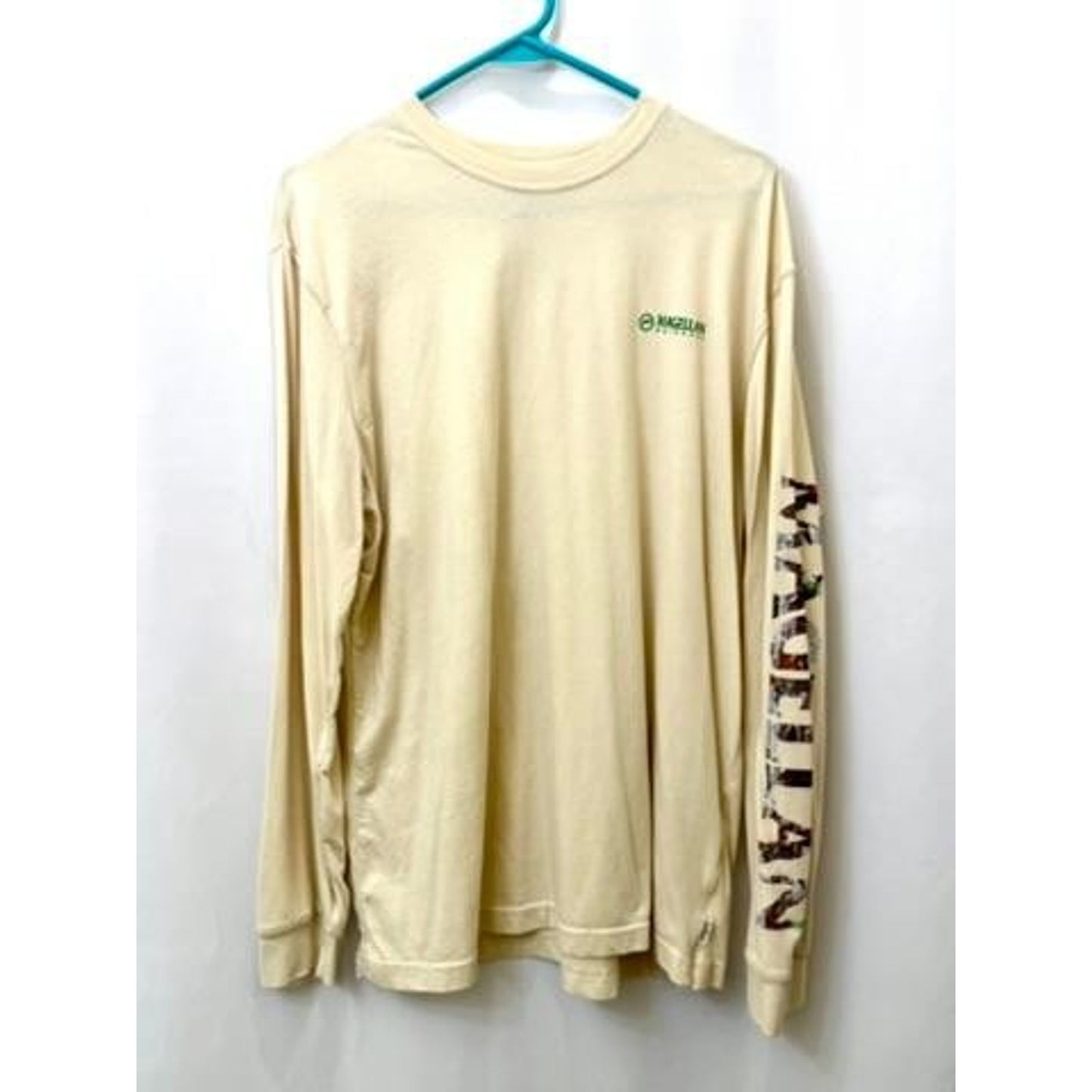 Magellan Outdoors Mens Large Beige Cotton Blend Graphic Tee