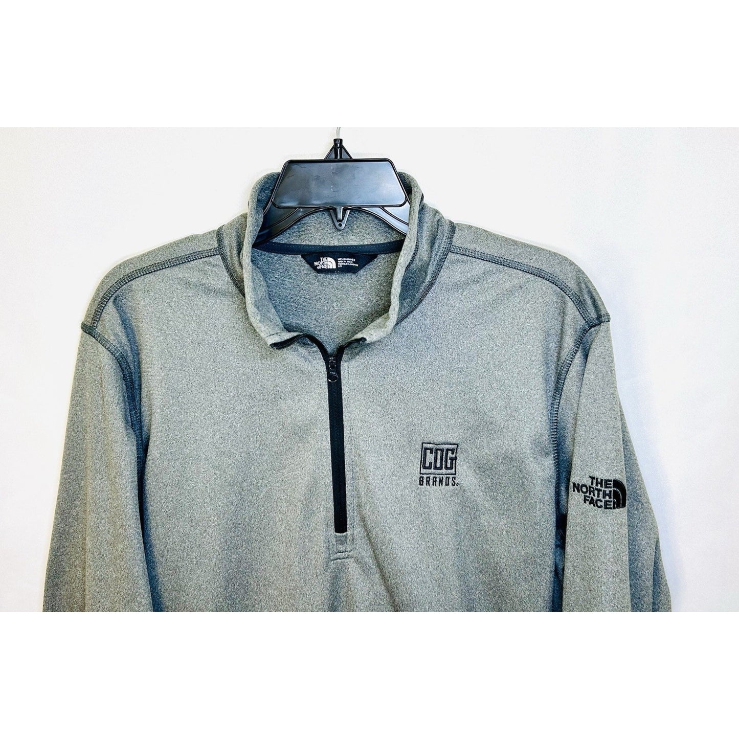 The North Face Mens Tech Essential 1/4 Zip Fleece Pullover Gray Large / COG