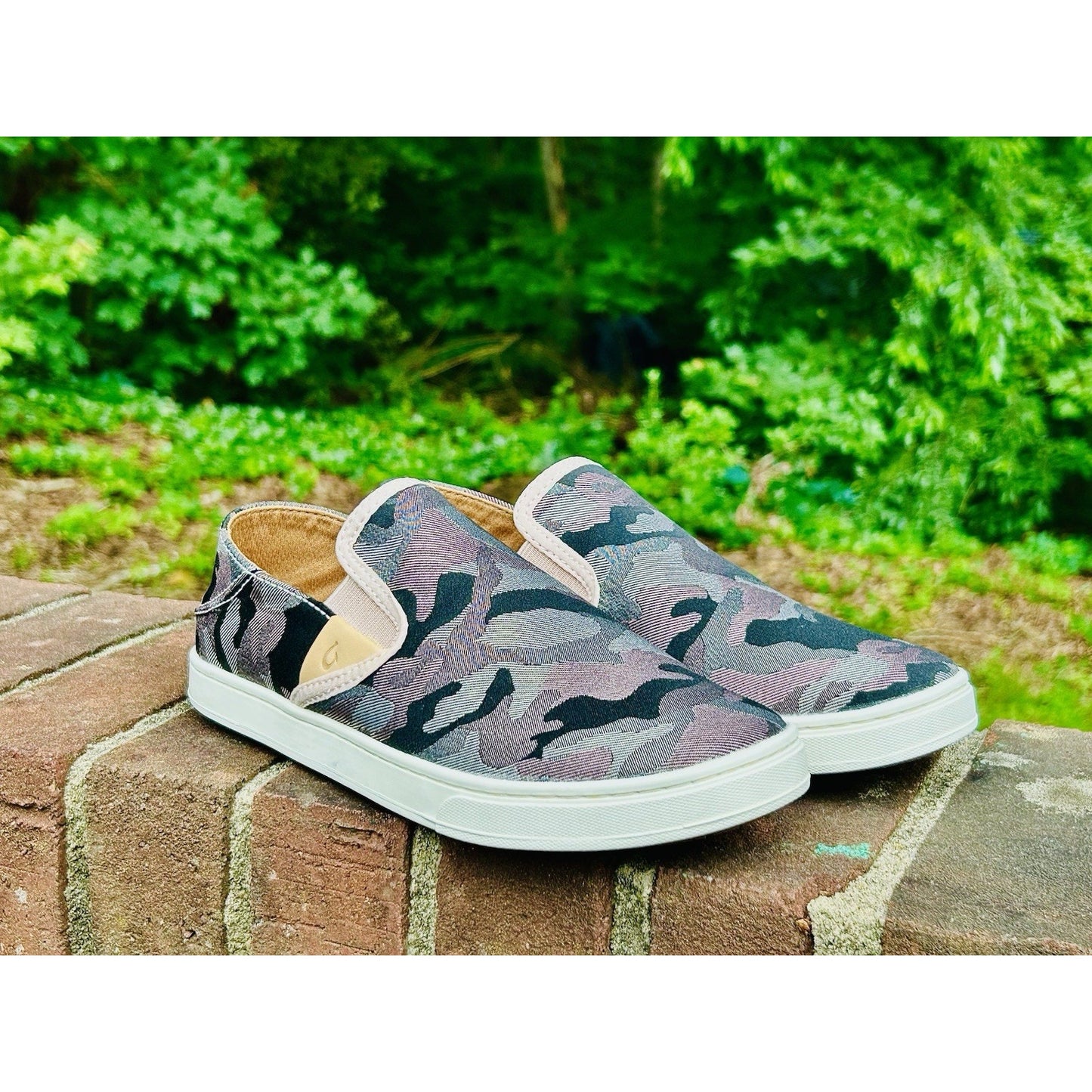 OluKai Pehuea Pa'i Ke Au Camo Slip On Sneakers Women's 7 - Slip On - Hide Heel