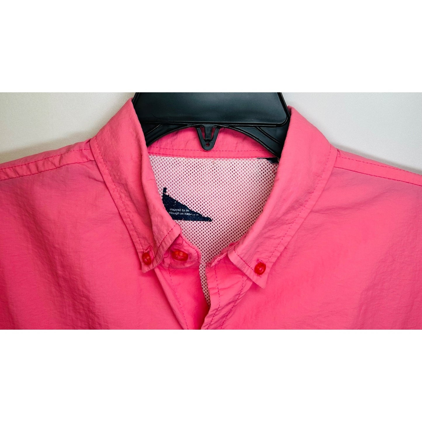 Spicy Tuna Hot Pink Fishing Shirt Mens Medium Nylon Outdoors Summer Short Sleeve